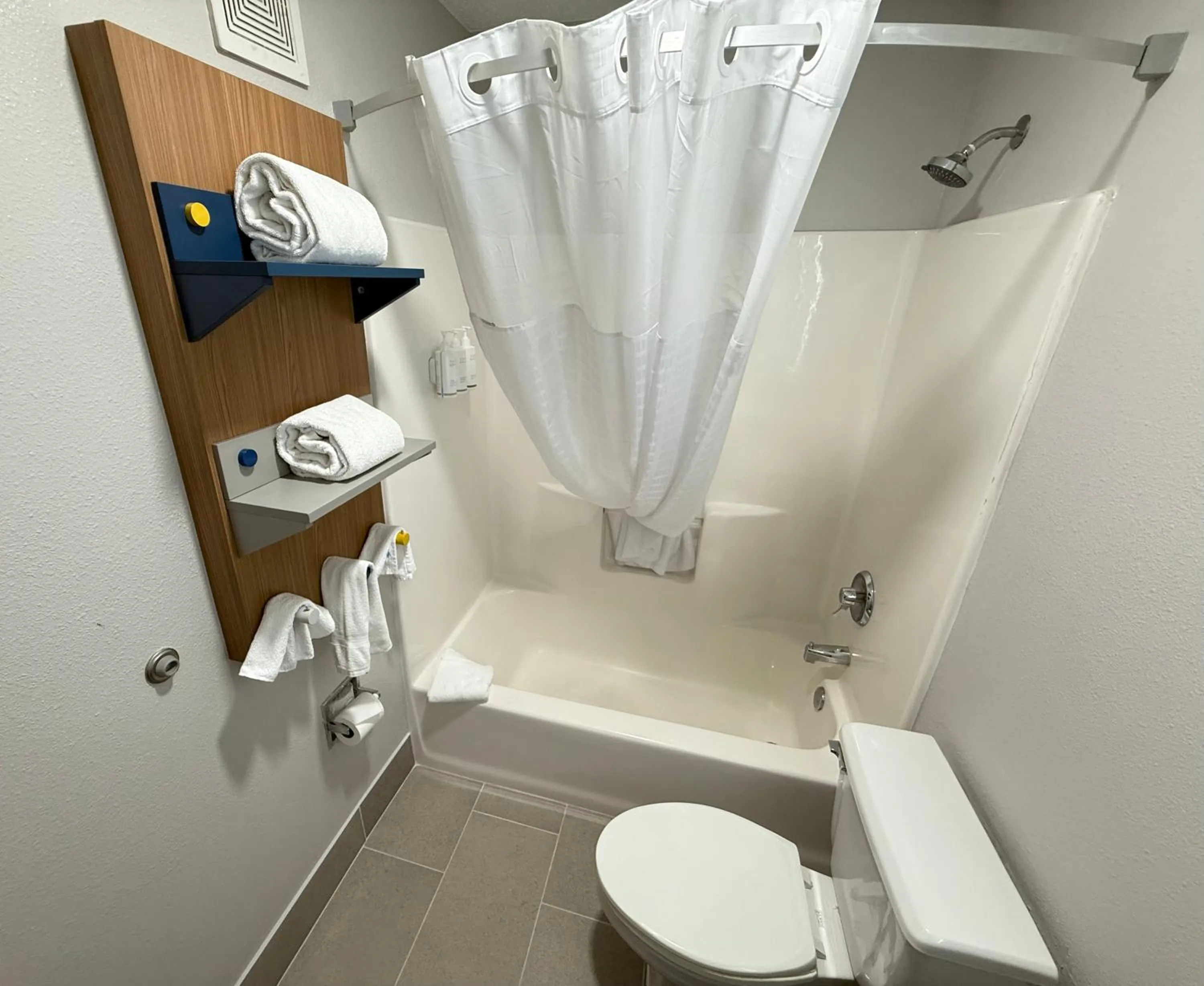 Microtel Inn & Suites by Wyndham Sioux Falls