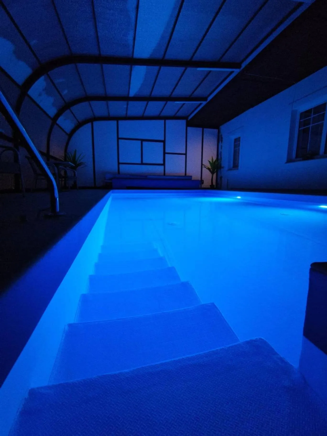 Swimming pool in Szalajka Fogadó és Étterem