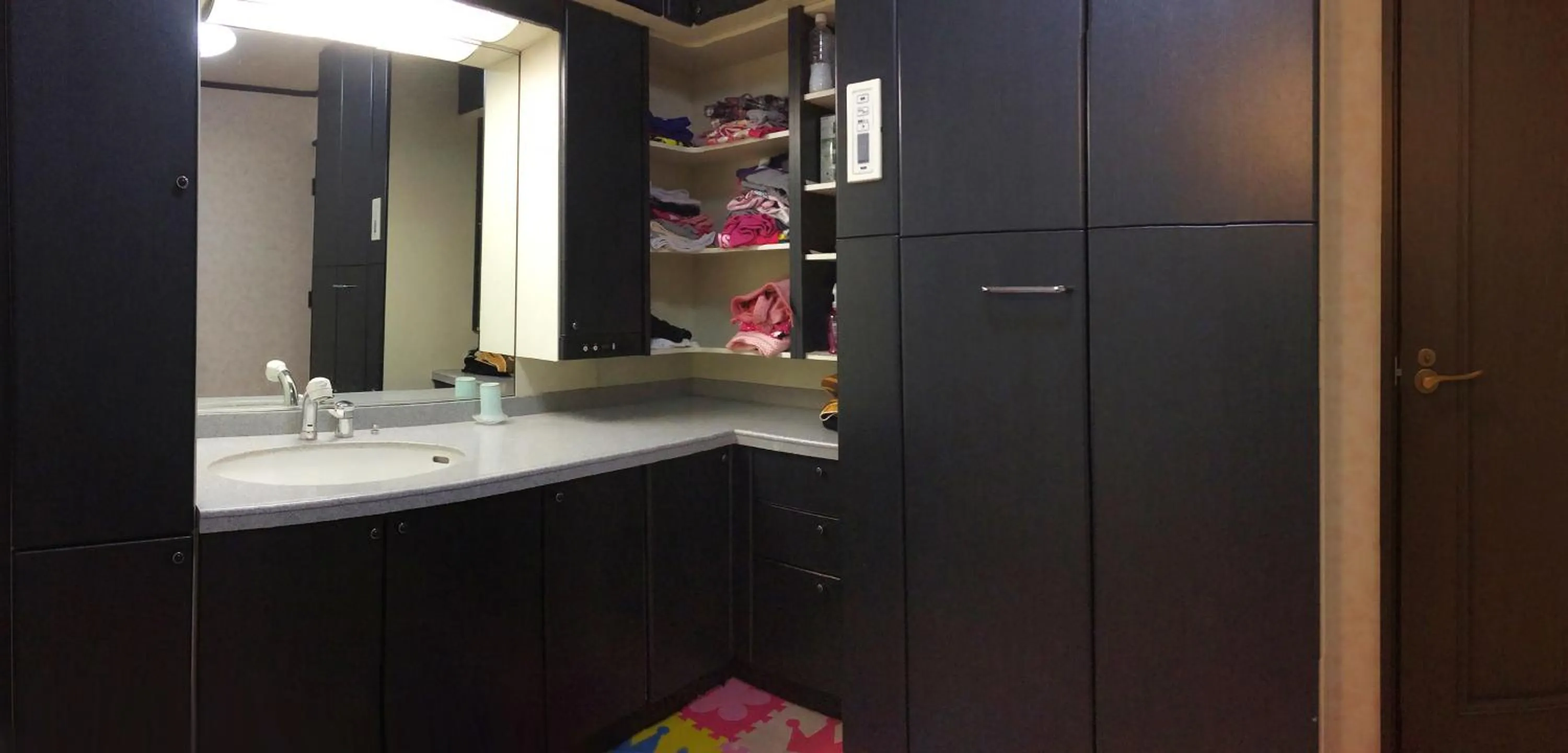 Toilet in Nakagawa's Cozy House