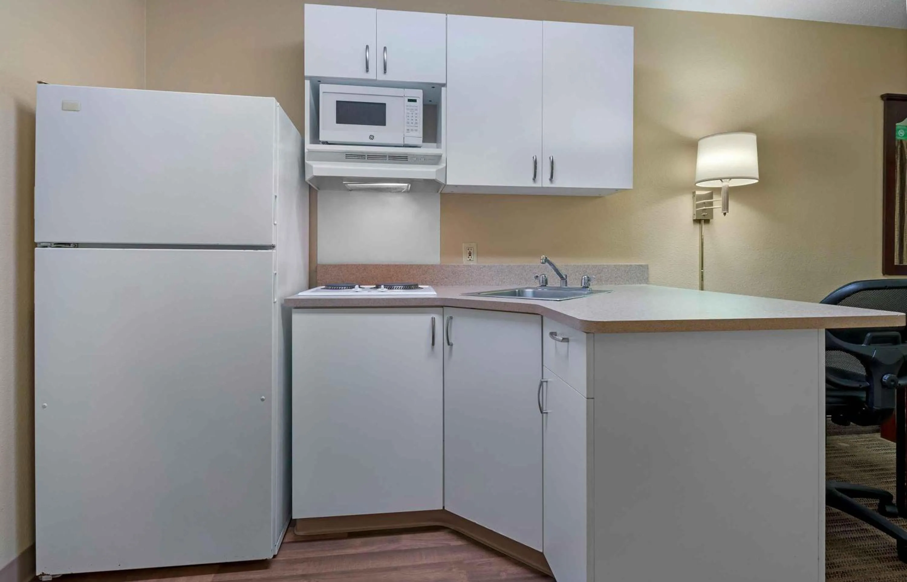 Kitchen or kitchenette in Extended Stay America Suites - Indianapolis - Castleton