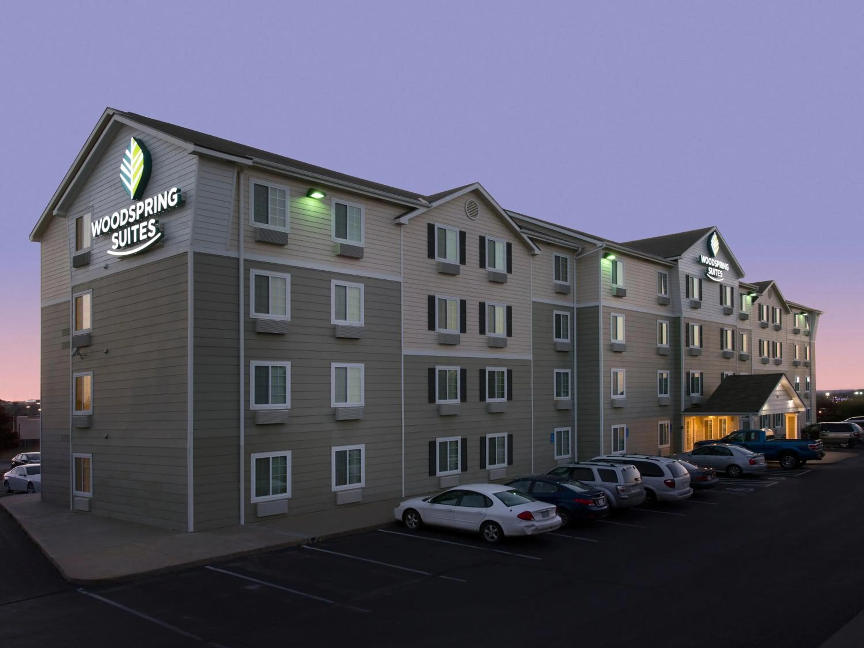 Property building in WoodSpring Suites Topeka