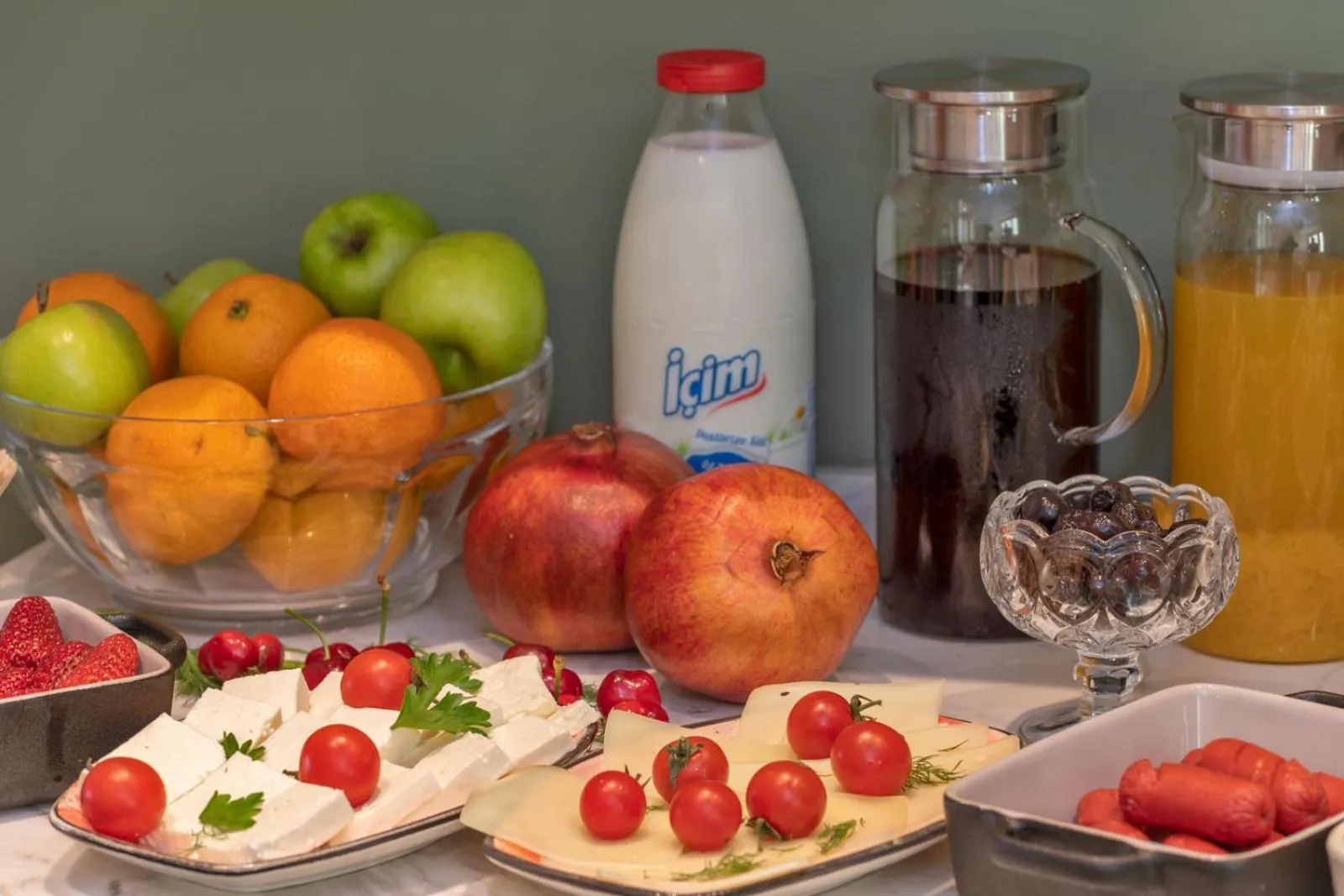 Buffet breakfast in Nika otel & cafe