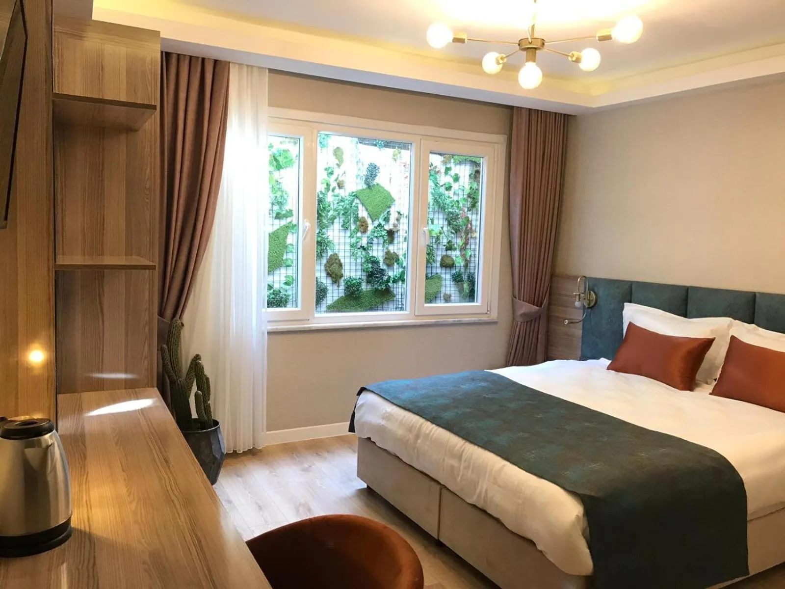 Photo of the whole room, Bed in Nika otel & cafe