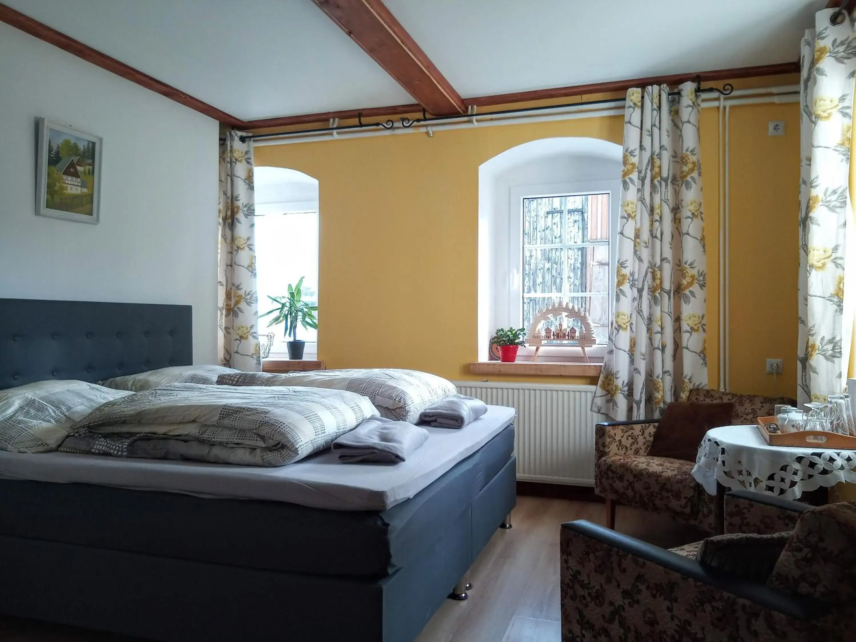 Deluxe King Room in Gasthaus Ruebenau Deluxe King Room in Gasthaus Ruebenau