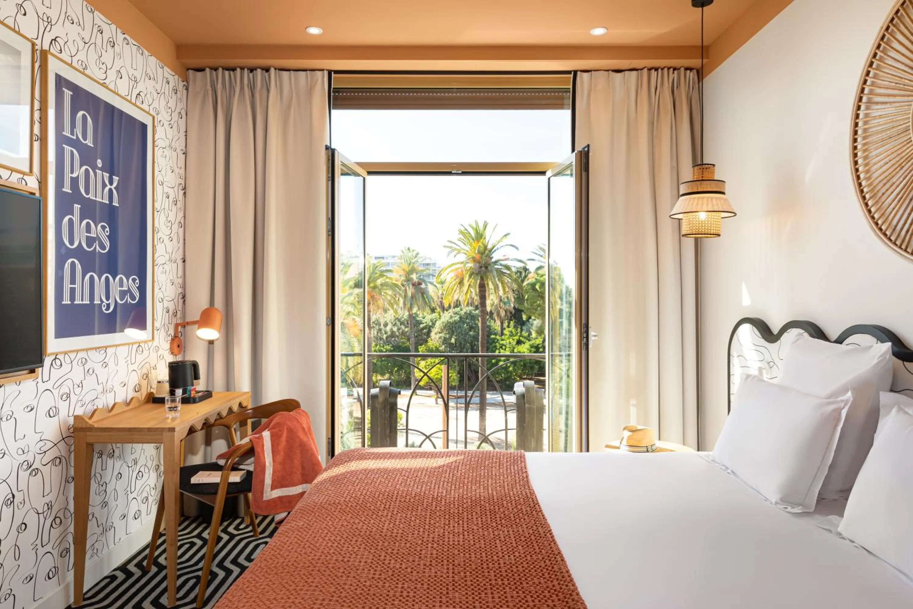 Bedroom, Bed in Albert 1er