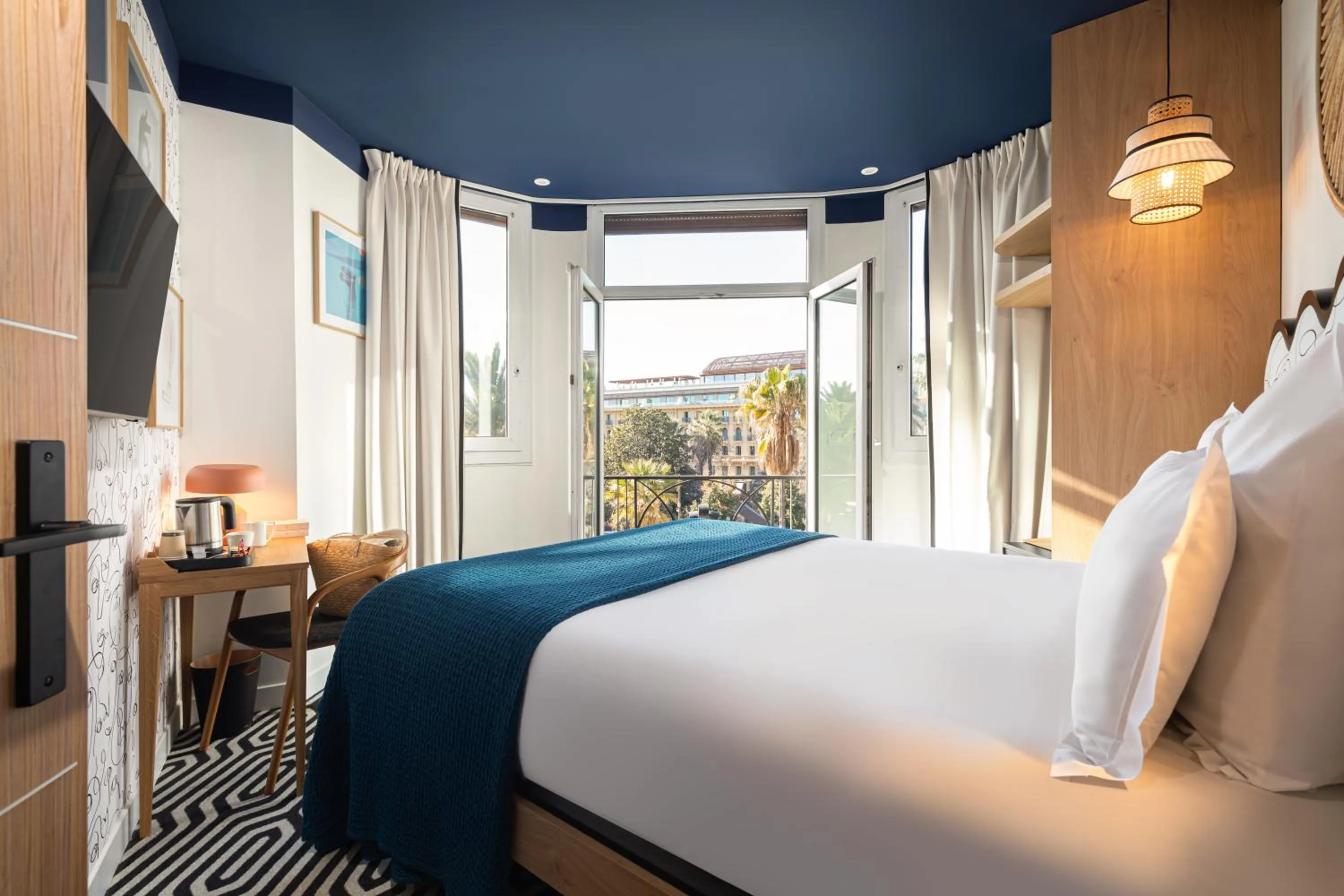 Bedroom, Bed in Albert 1er