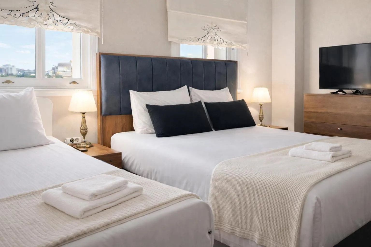 Bedroom, Bed in valide-maide hotel