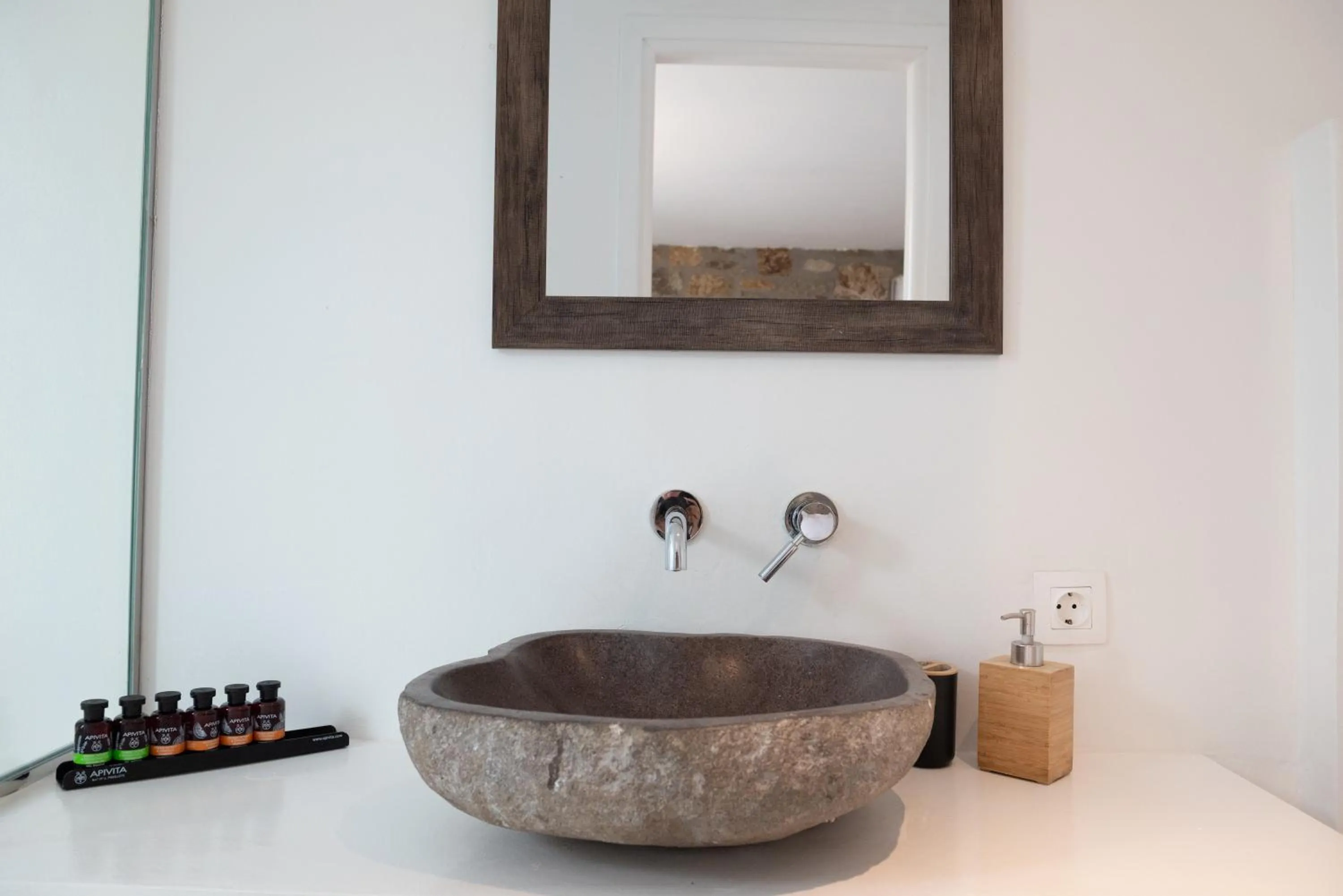 Bathroom in The Summit of Mykonos