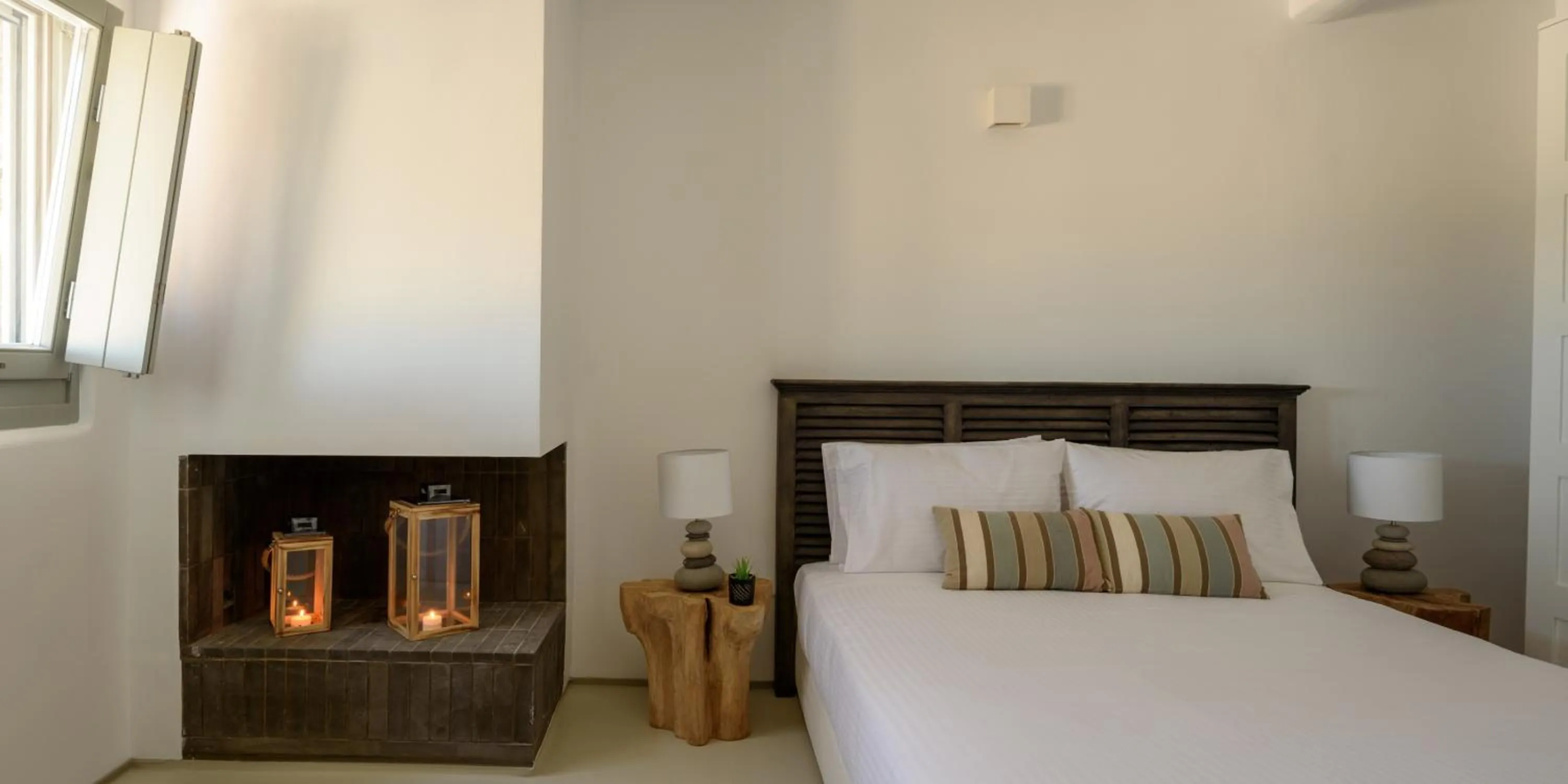 Bed in The Summit of Mykonos