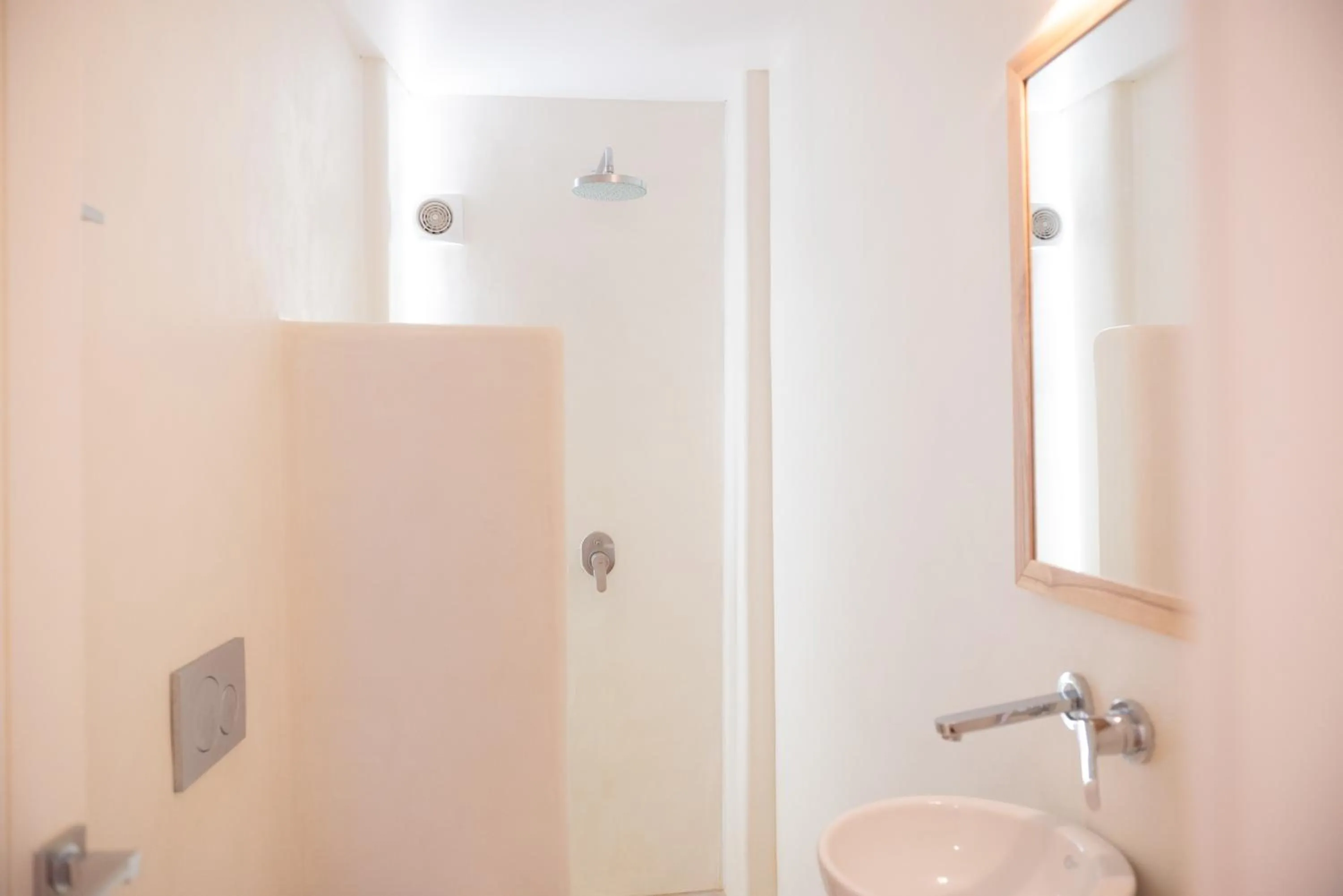 Shower in The Summit of Mykonos