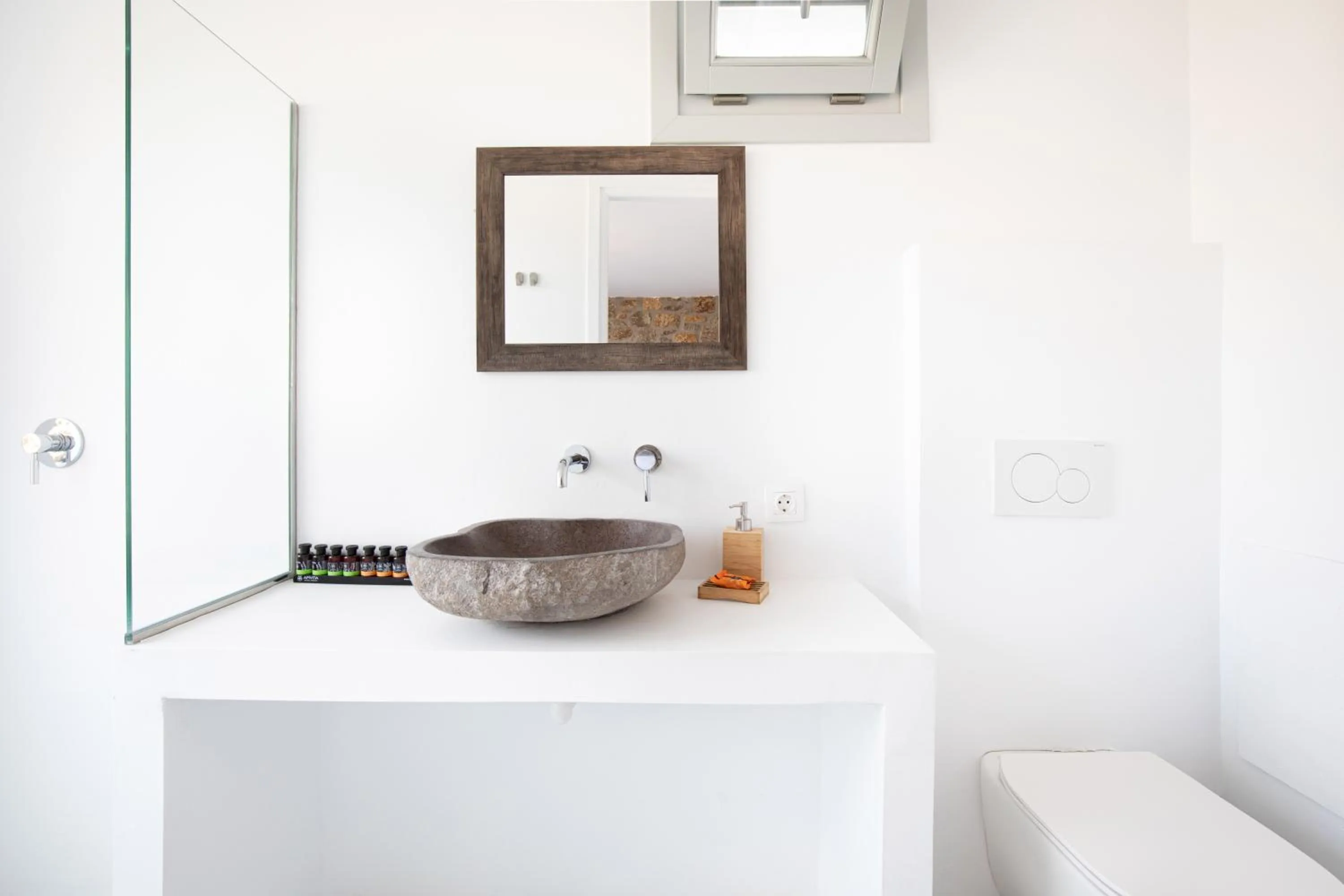Bathroom in The Summit of Mykonos
