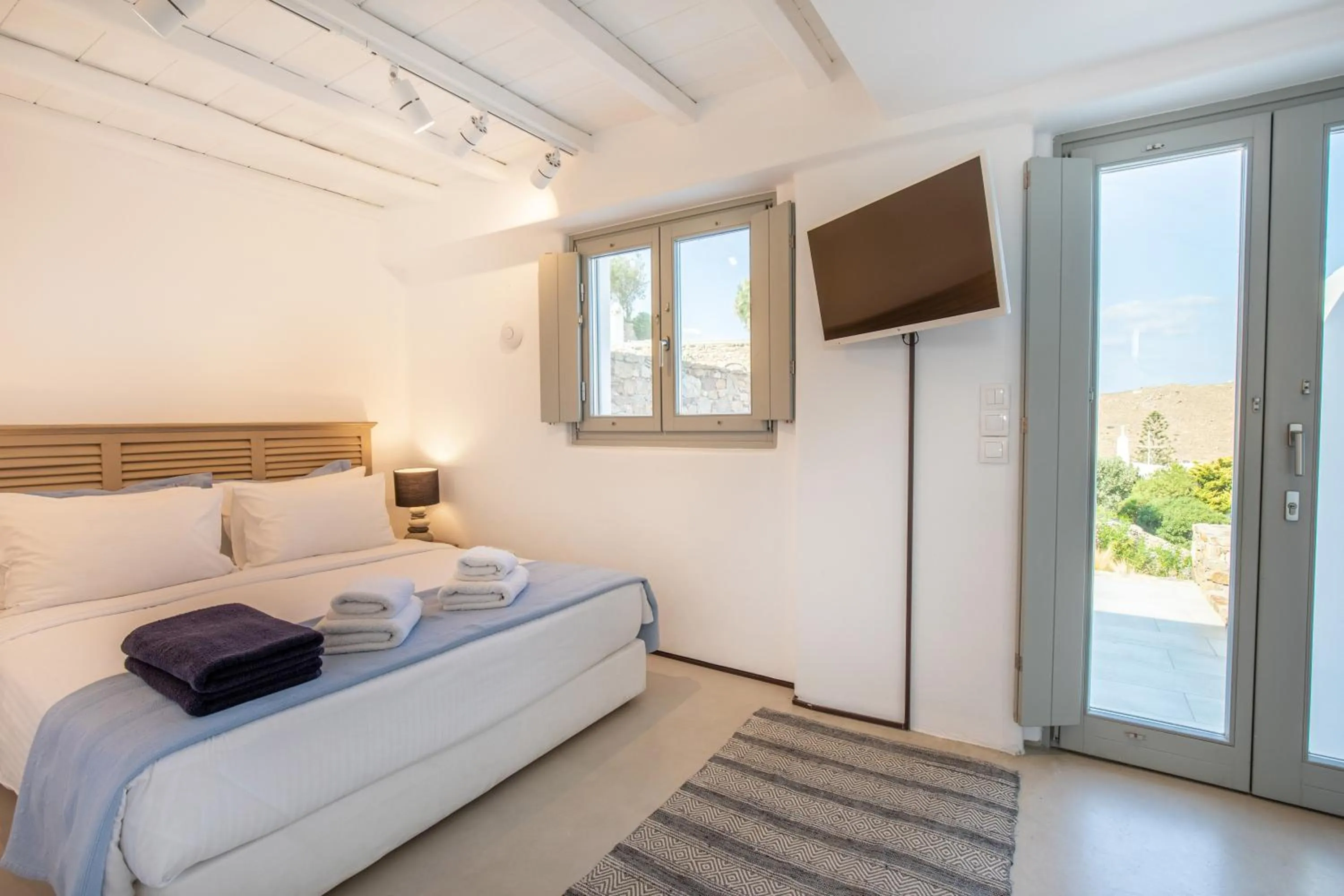 Bed in The Summit of Mykonos