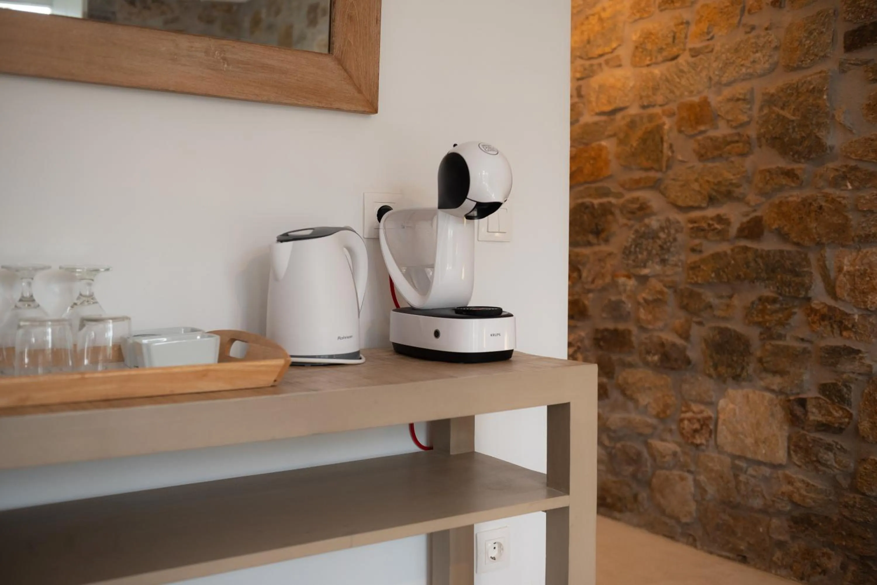 Coffee/tea facilities in The Summit of Mykonos