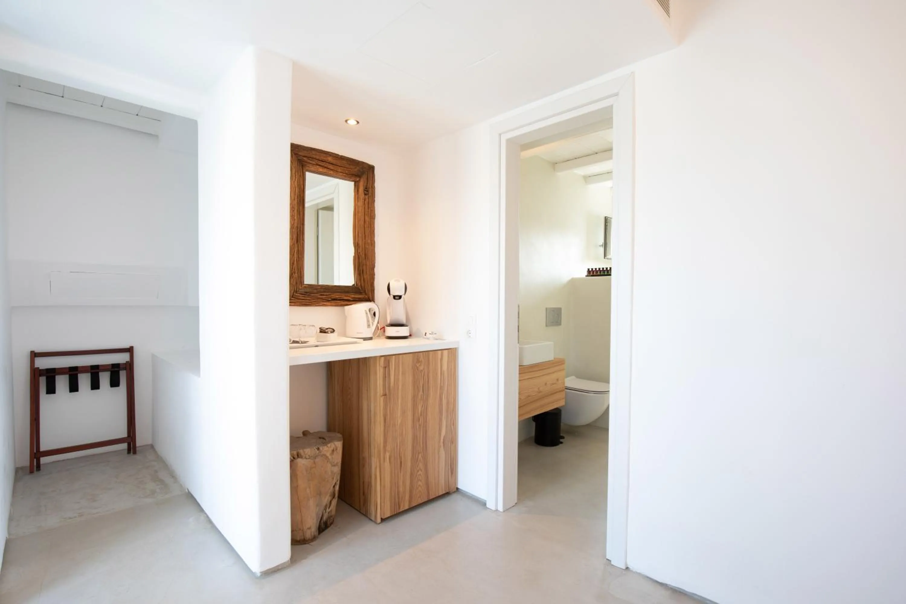 Bathroom in The Summit of Mykonos