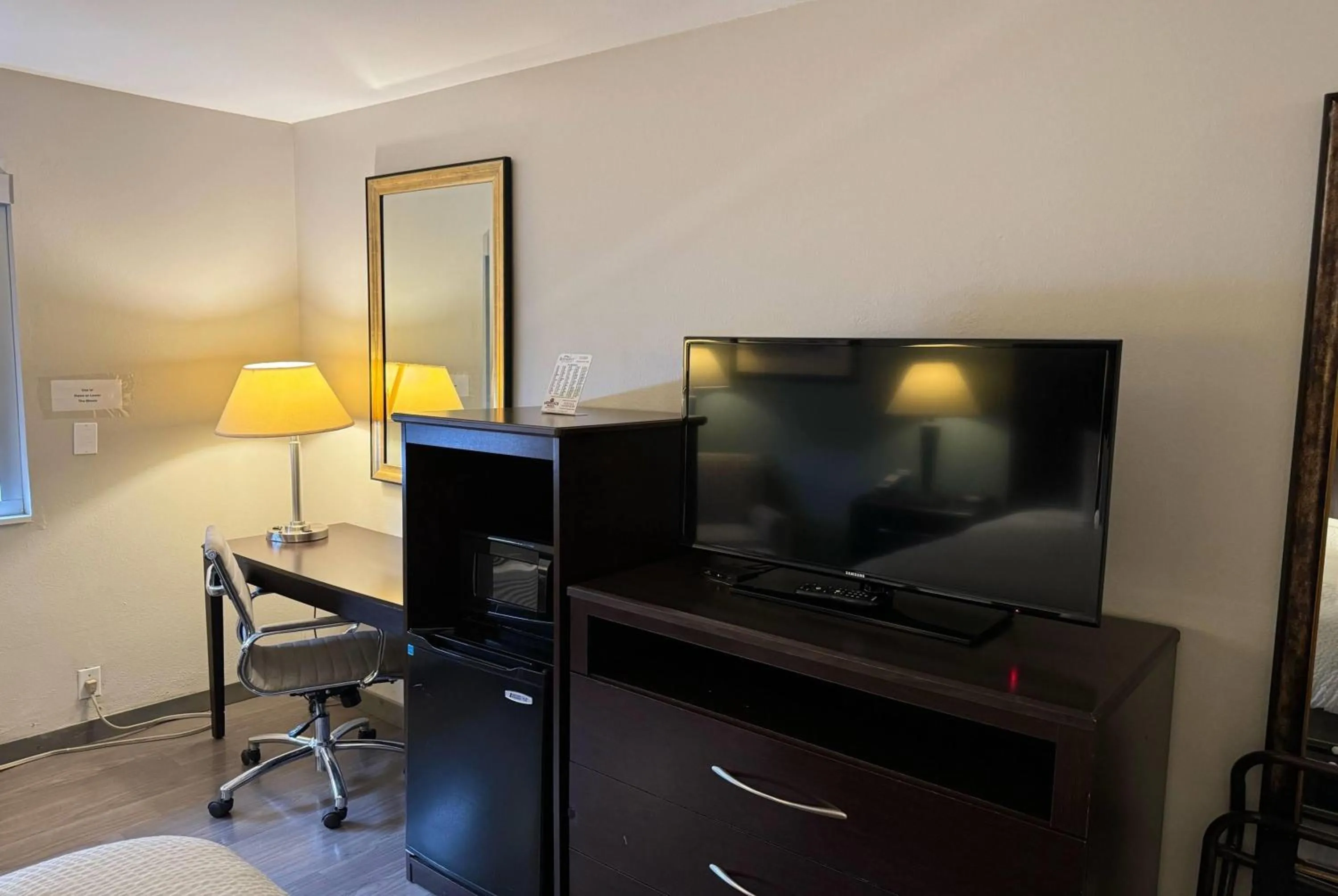 Photo of the whole room in Baymont by Wyndham Tuscola