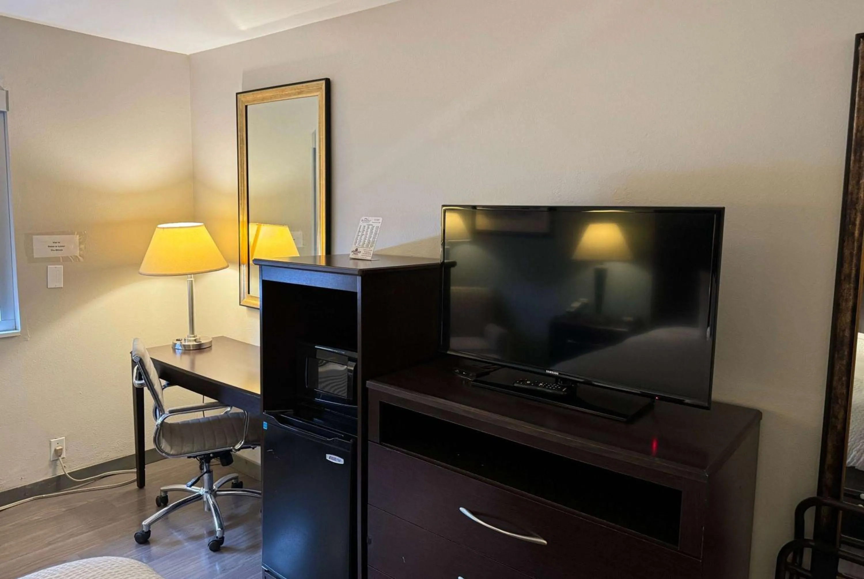 Photo of the whole room in Baymont by Wyndham Tuscola