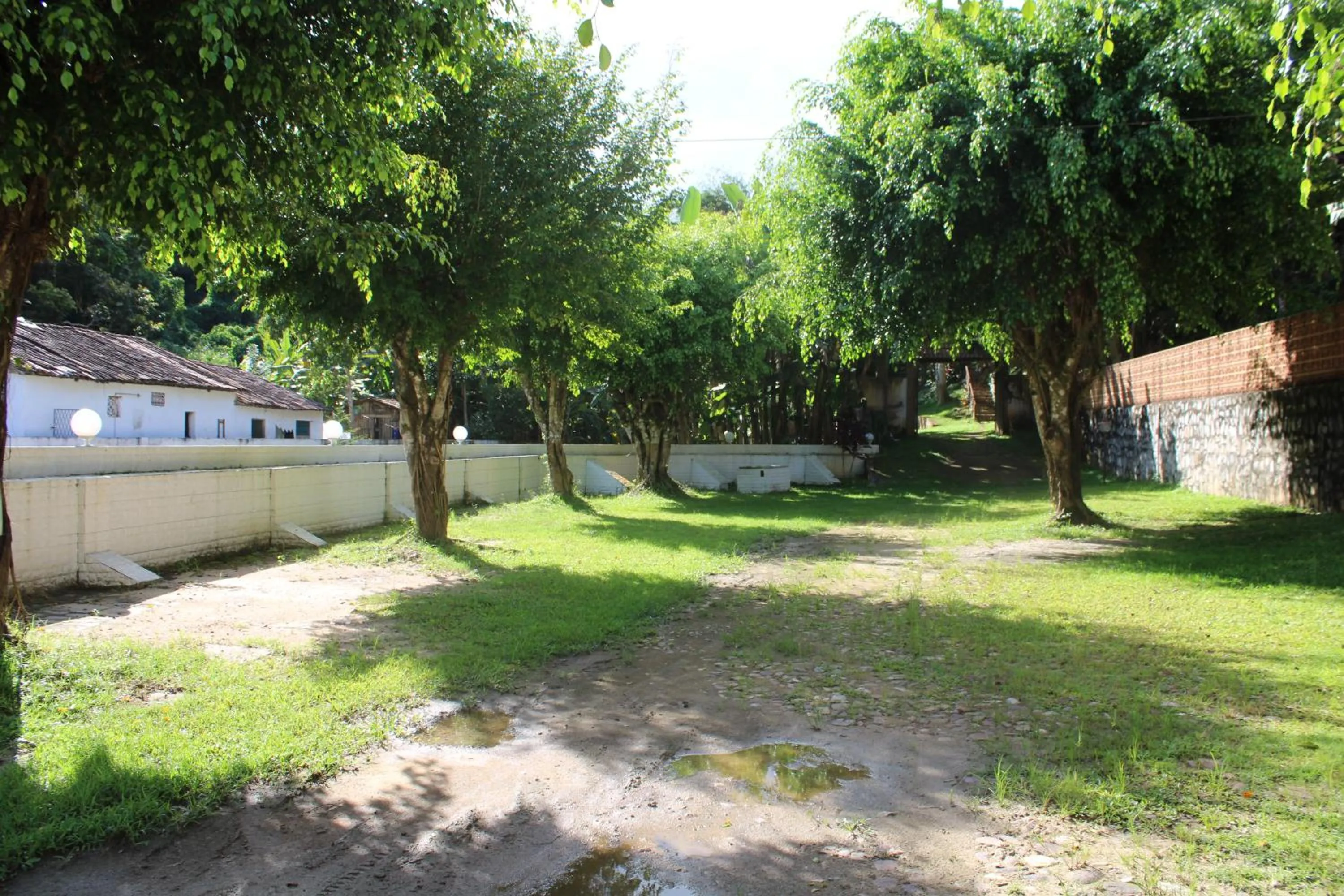 HOTEL CANTINHO DAS FLORES