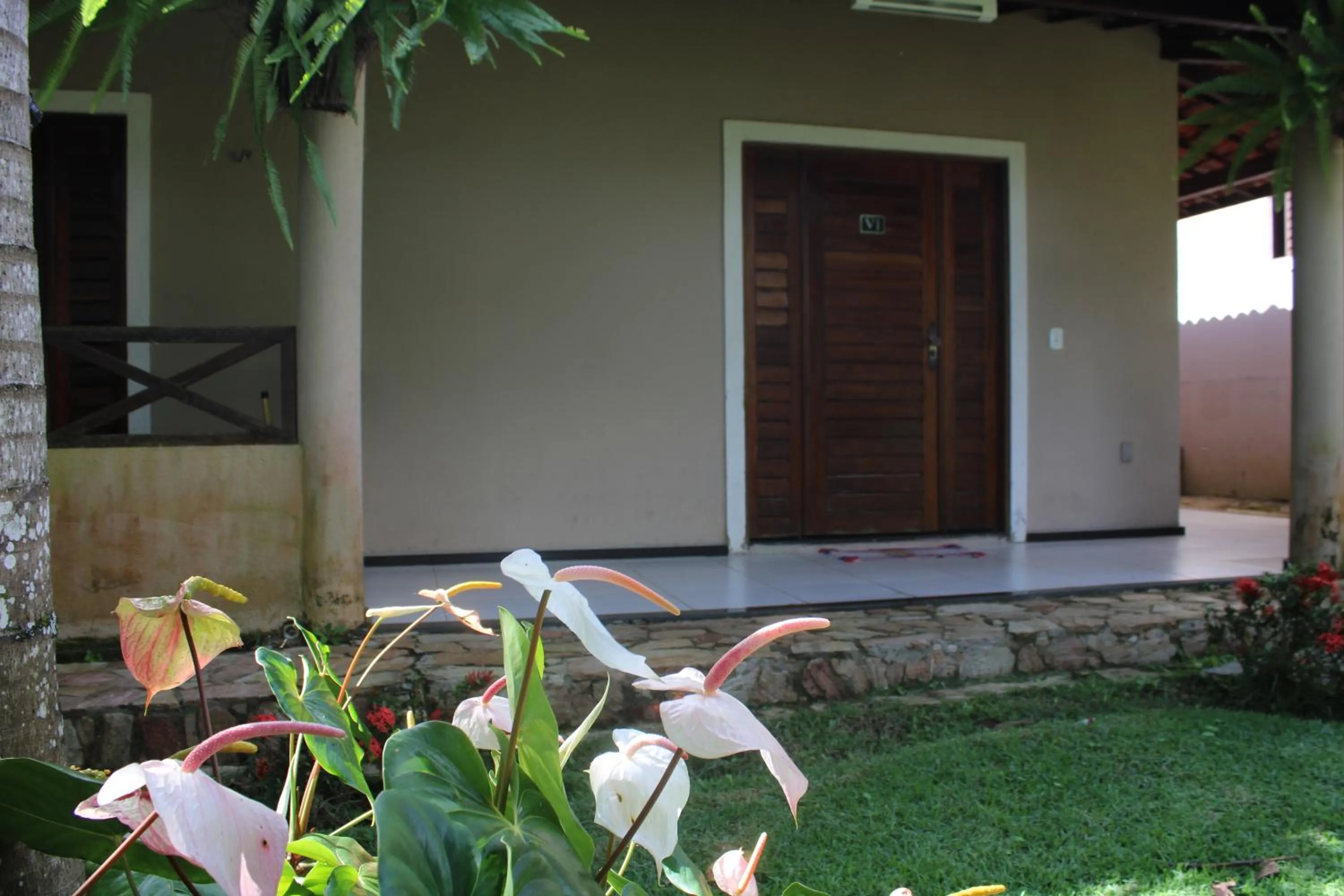 HOTEL CANTINHO DAS FLORES