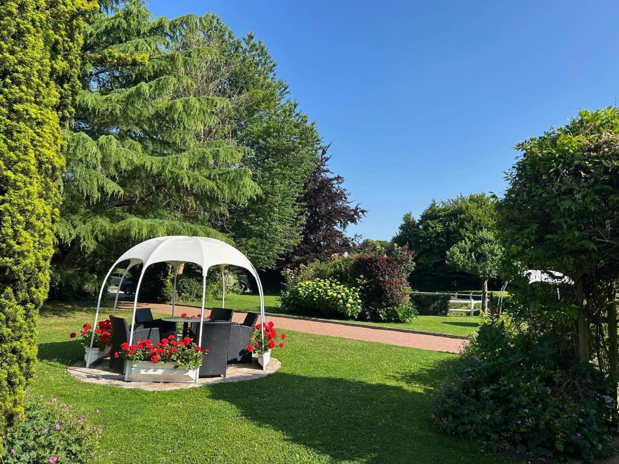 Spring in La Berteliere, The Originals Relais