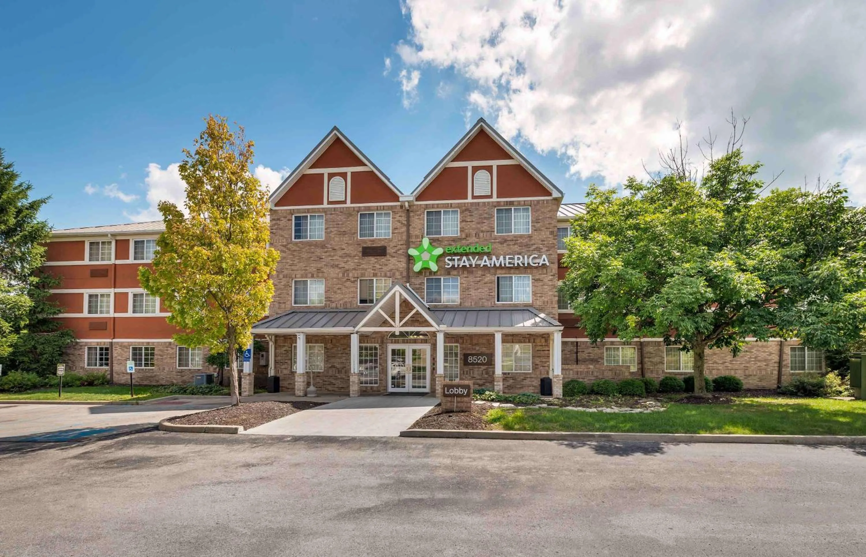 Property building in Extended Stay America Suites - Indianapolis - West 86th St