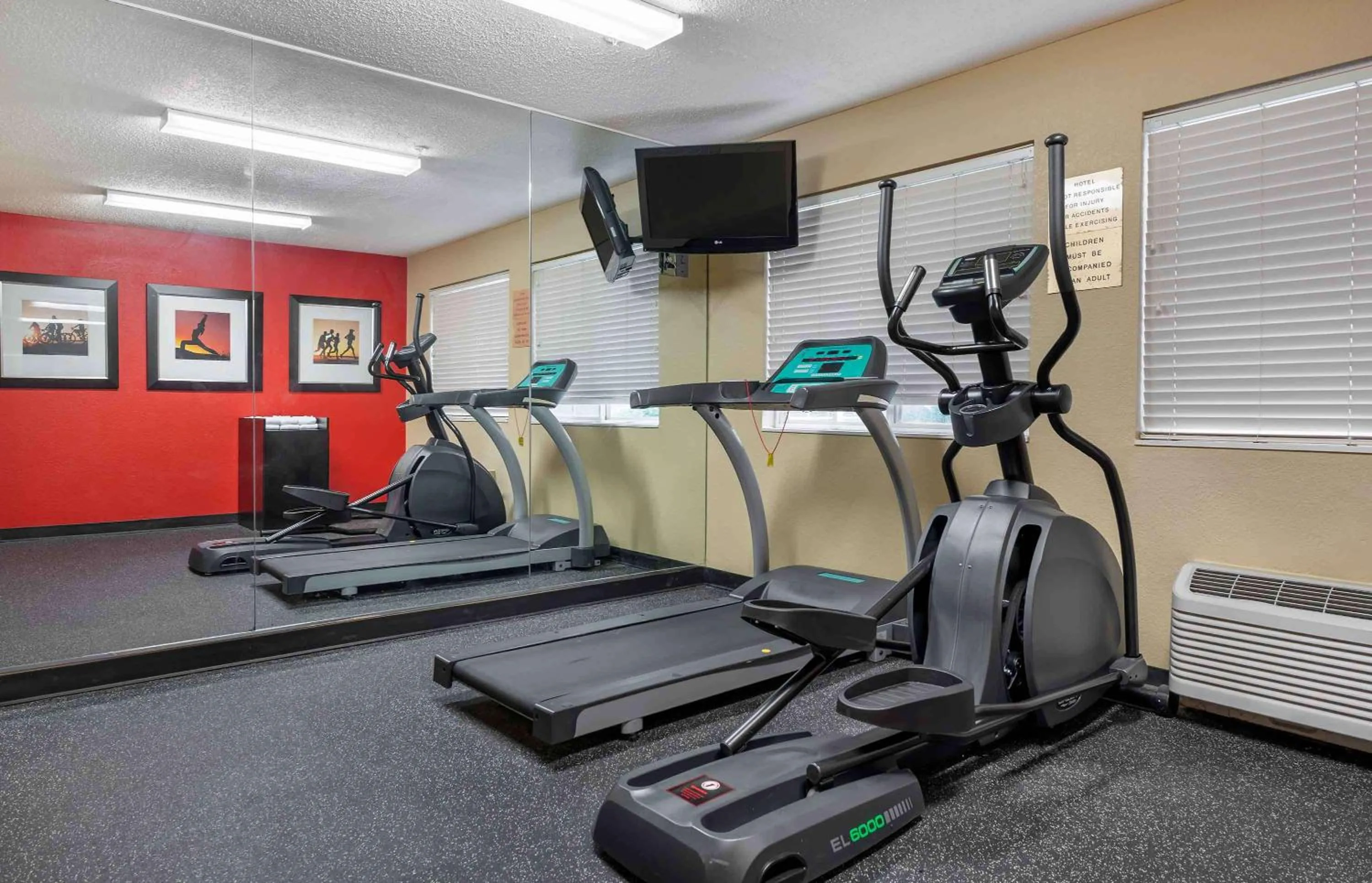 Fitness centre/facilities in Extended Stay America Suites - Indianapolis - West 86th St