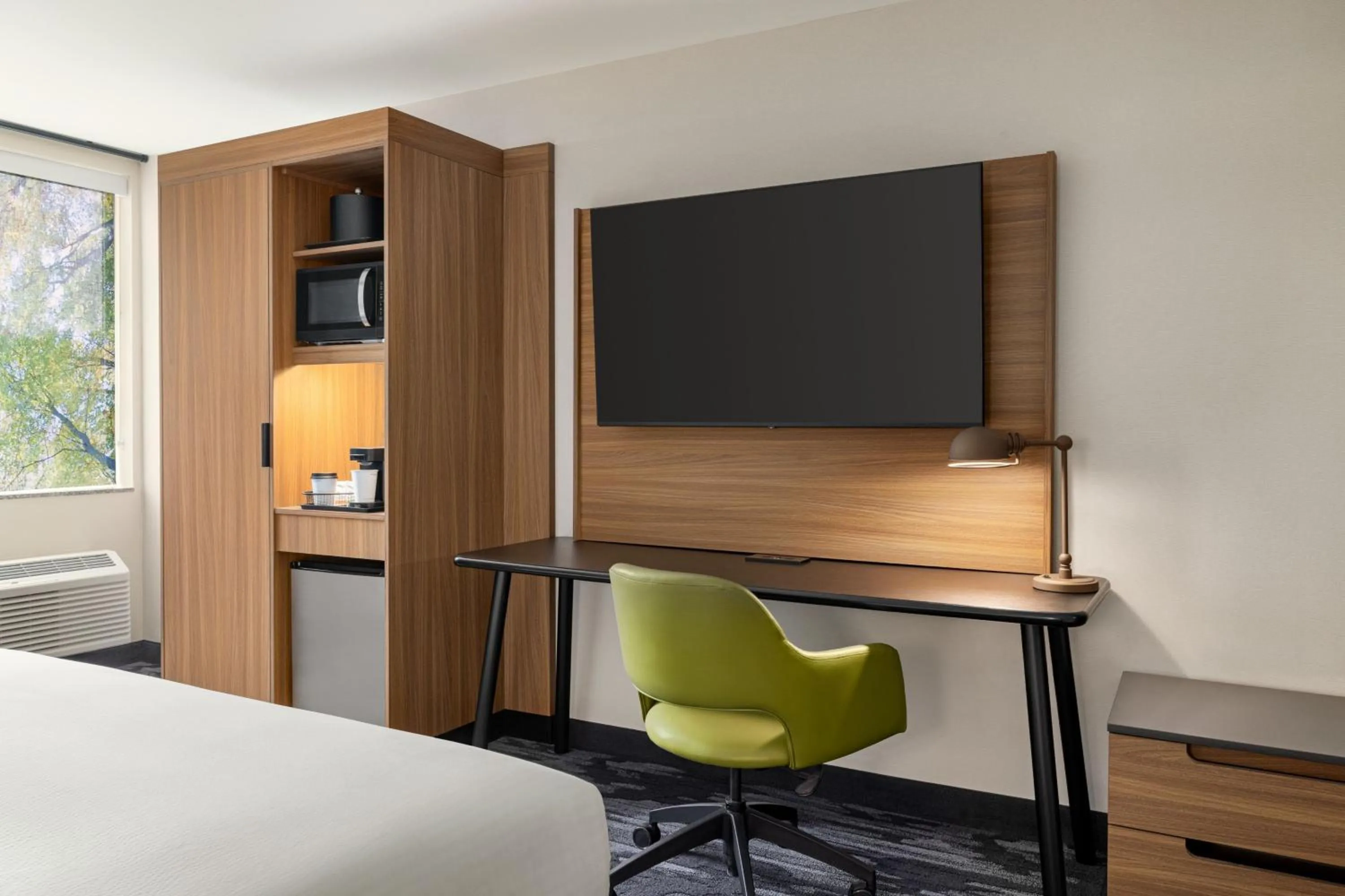 Photo of the whole room, Bed in Fairfield by Marriott Inn & Suites Madison South