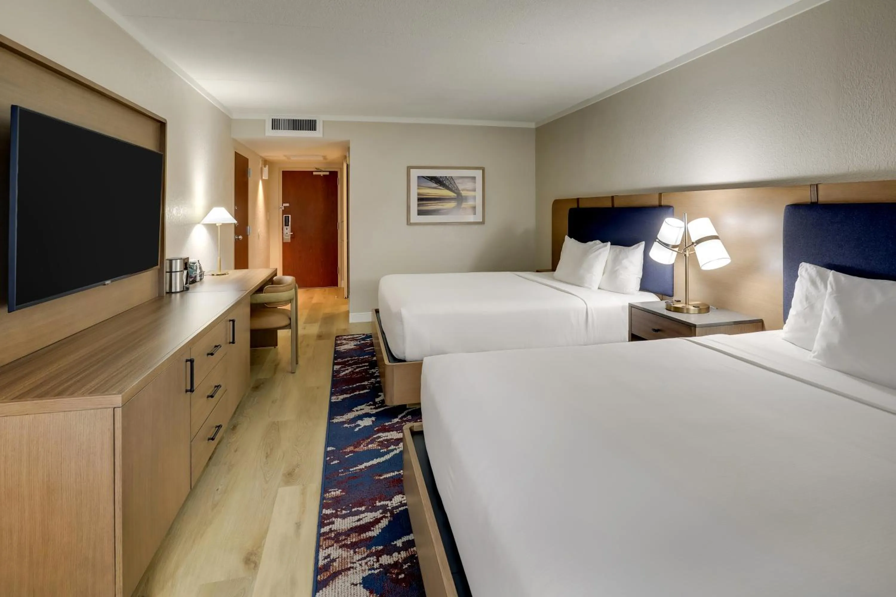 Bed in The Atrium Hotel on Third