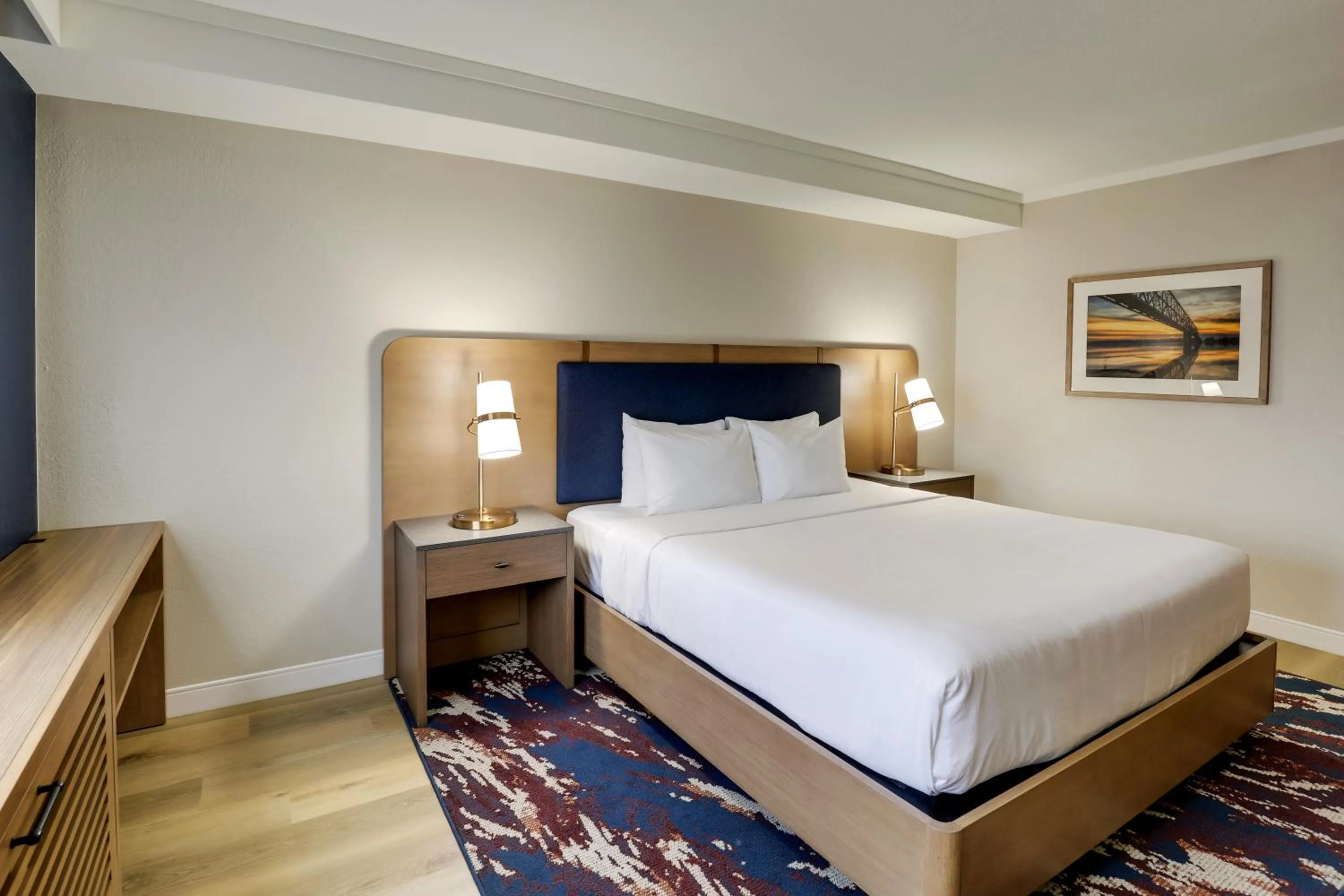 Bed in The Atrium Hotel on Third