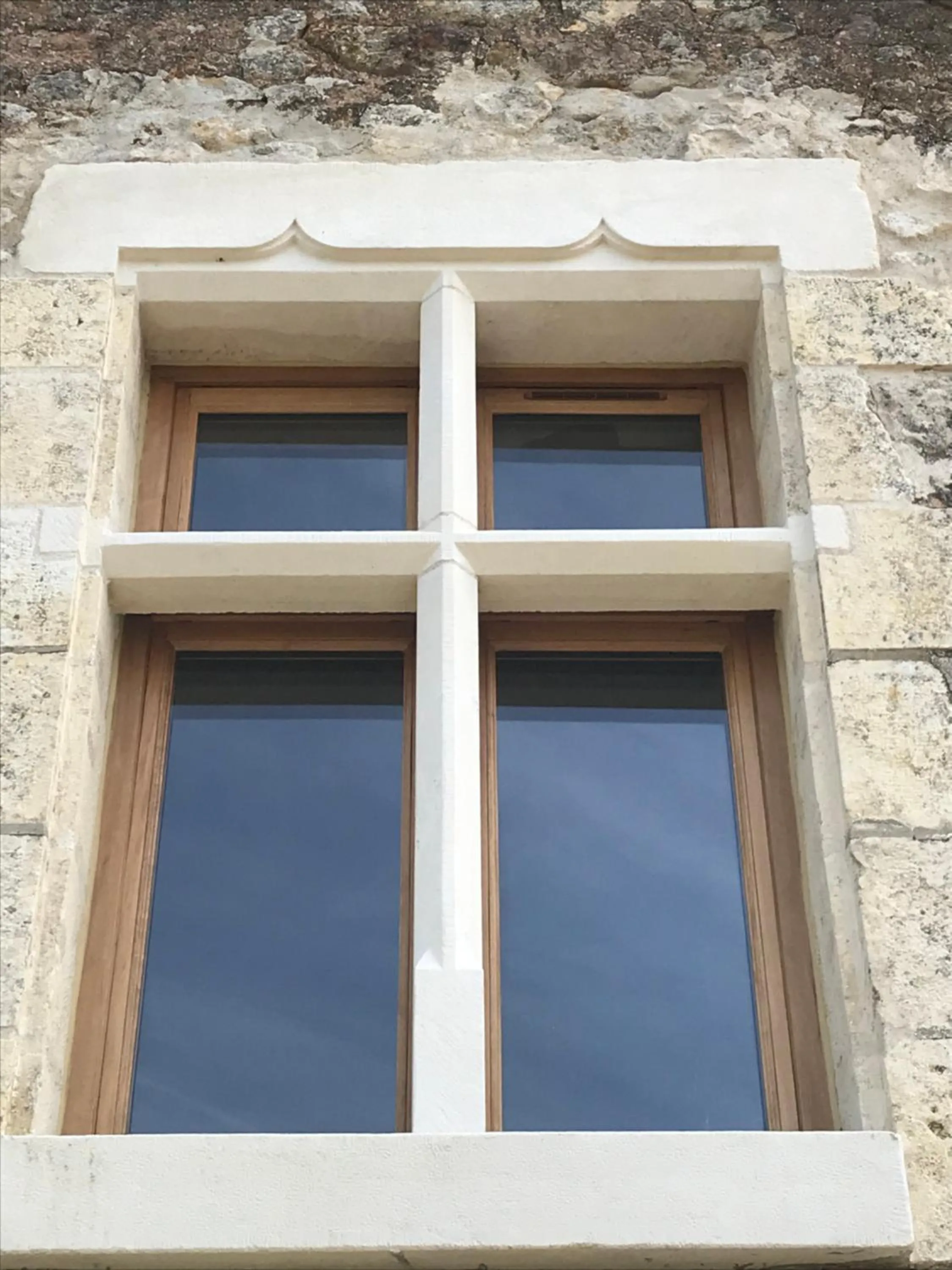 Facade/entrance in Le Manoir de Pierre Levée, The Originals Collection