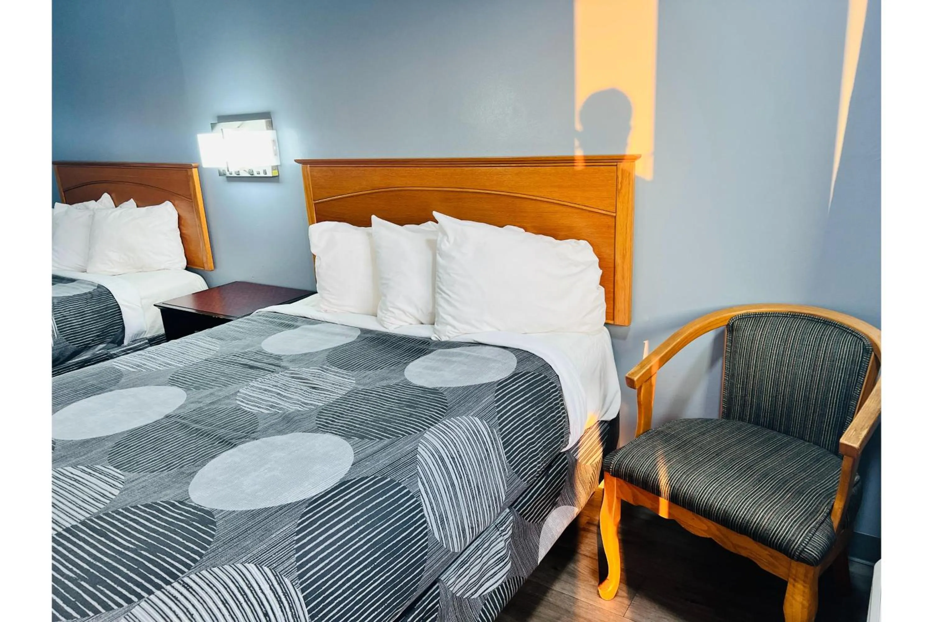 Bedroom, Bed in Relax Inn