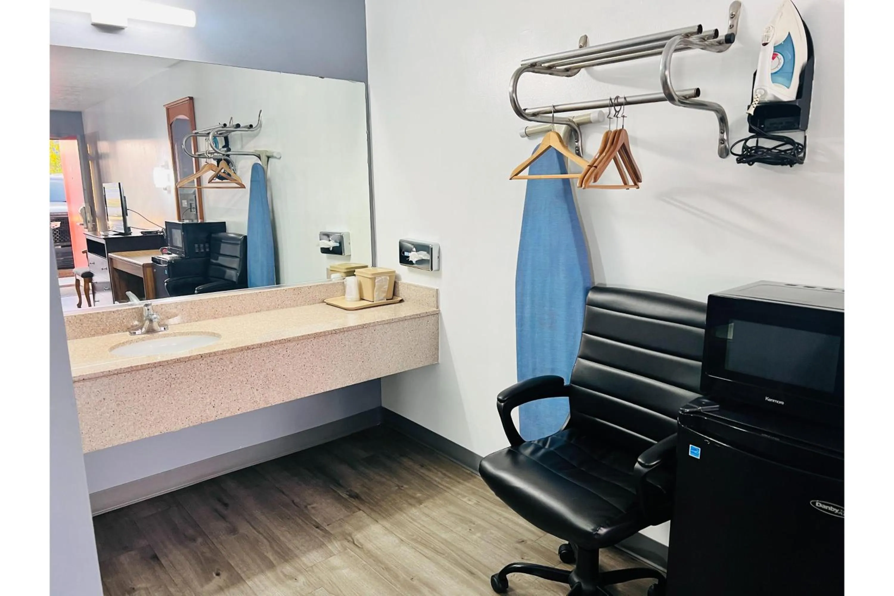 Bedroom in Relax Inn