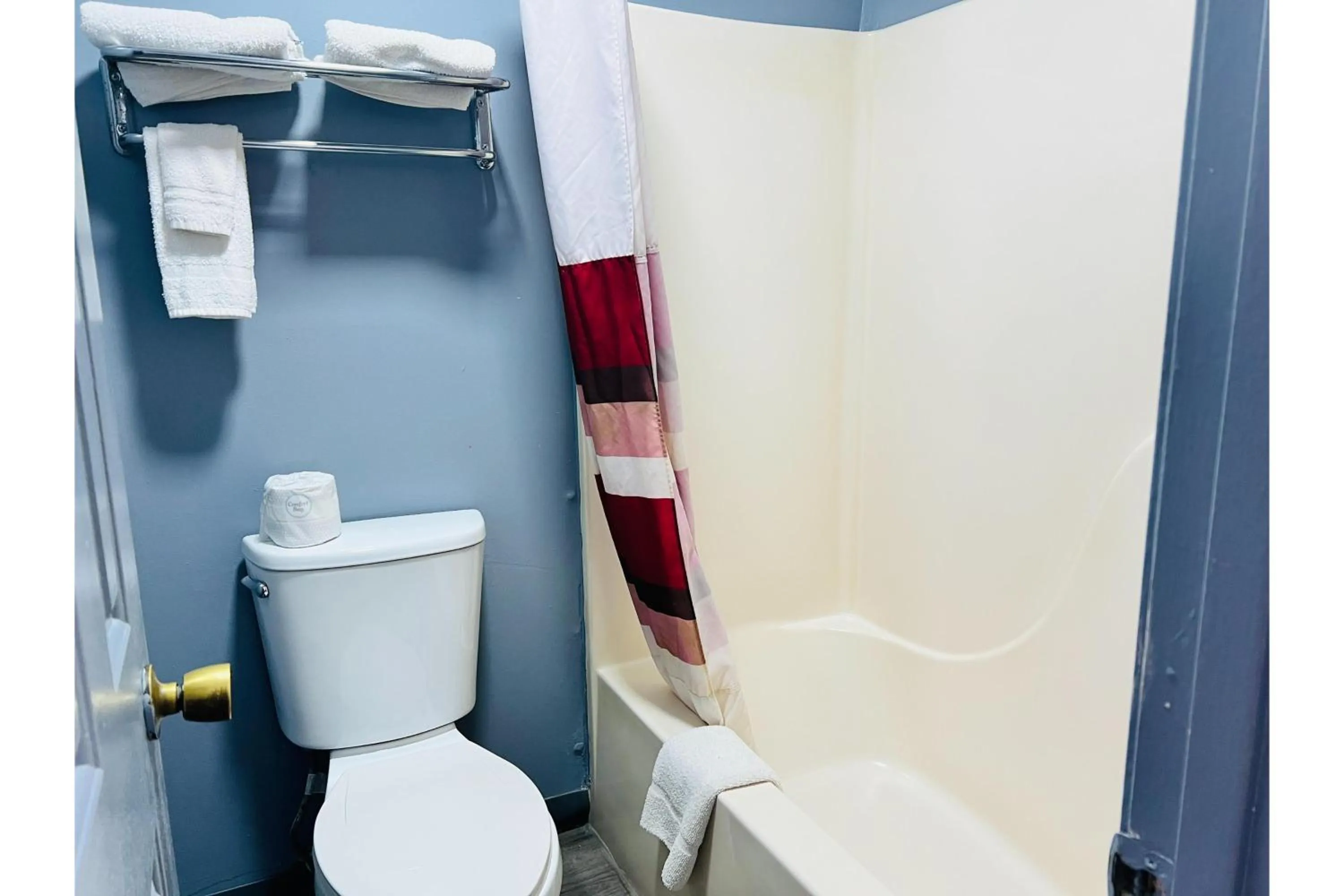 Bathroom in Relax Inn