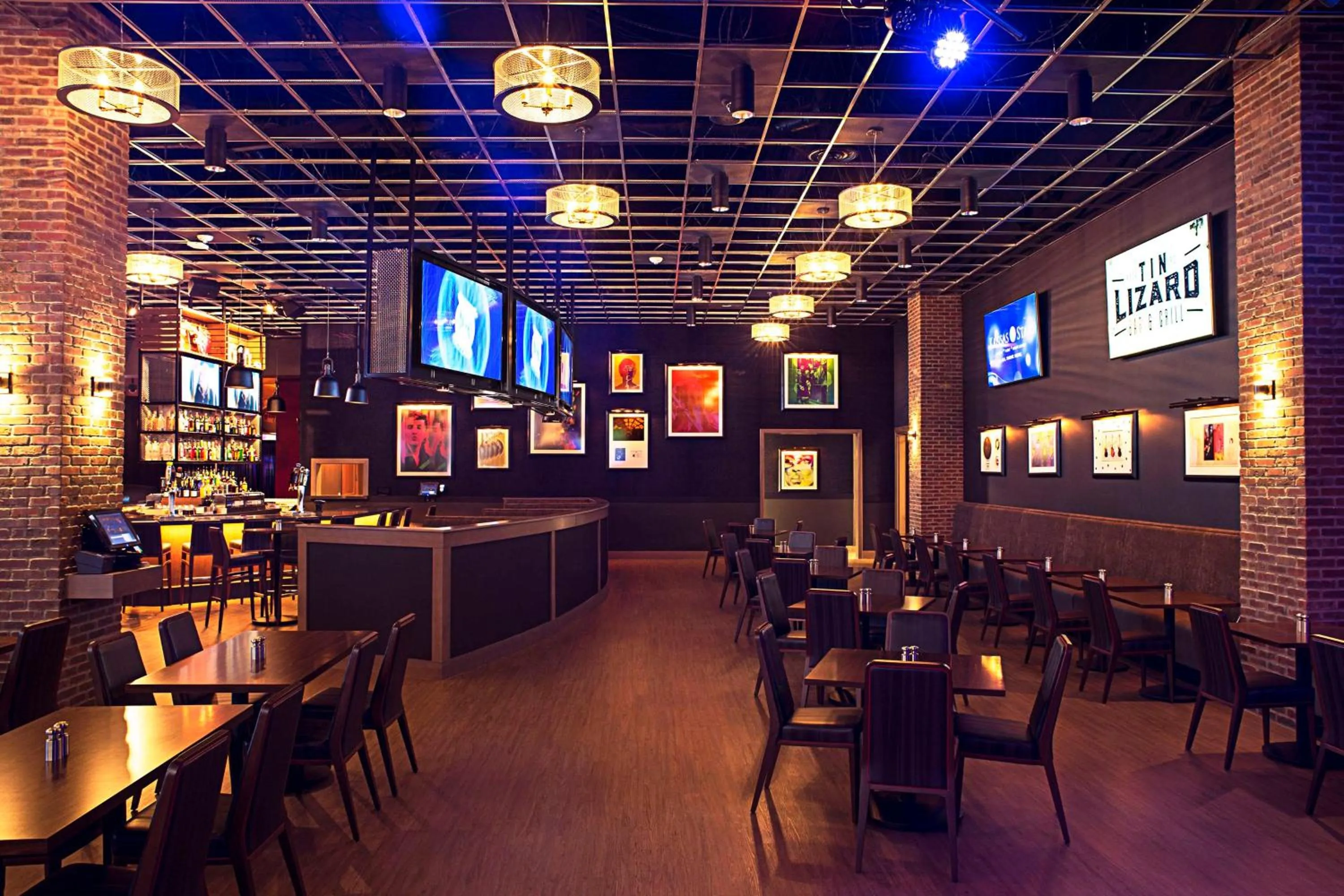 Restaurant/places to eat in Hampton Inn & Suites I-35/Mulvane