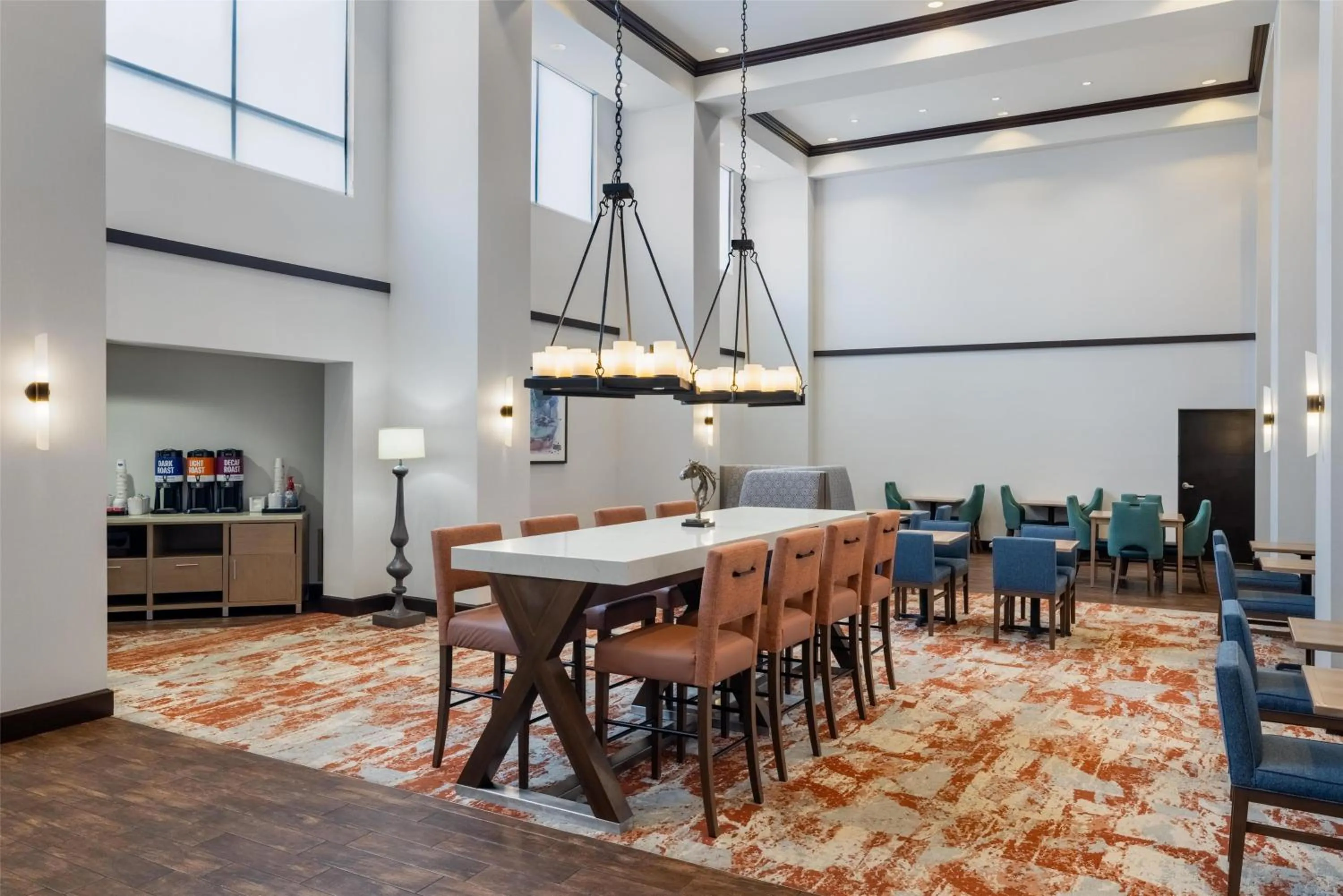 Breakfast in Hampton Inn & Suites I-35/Mulvane