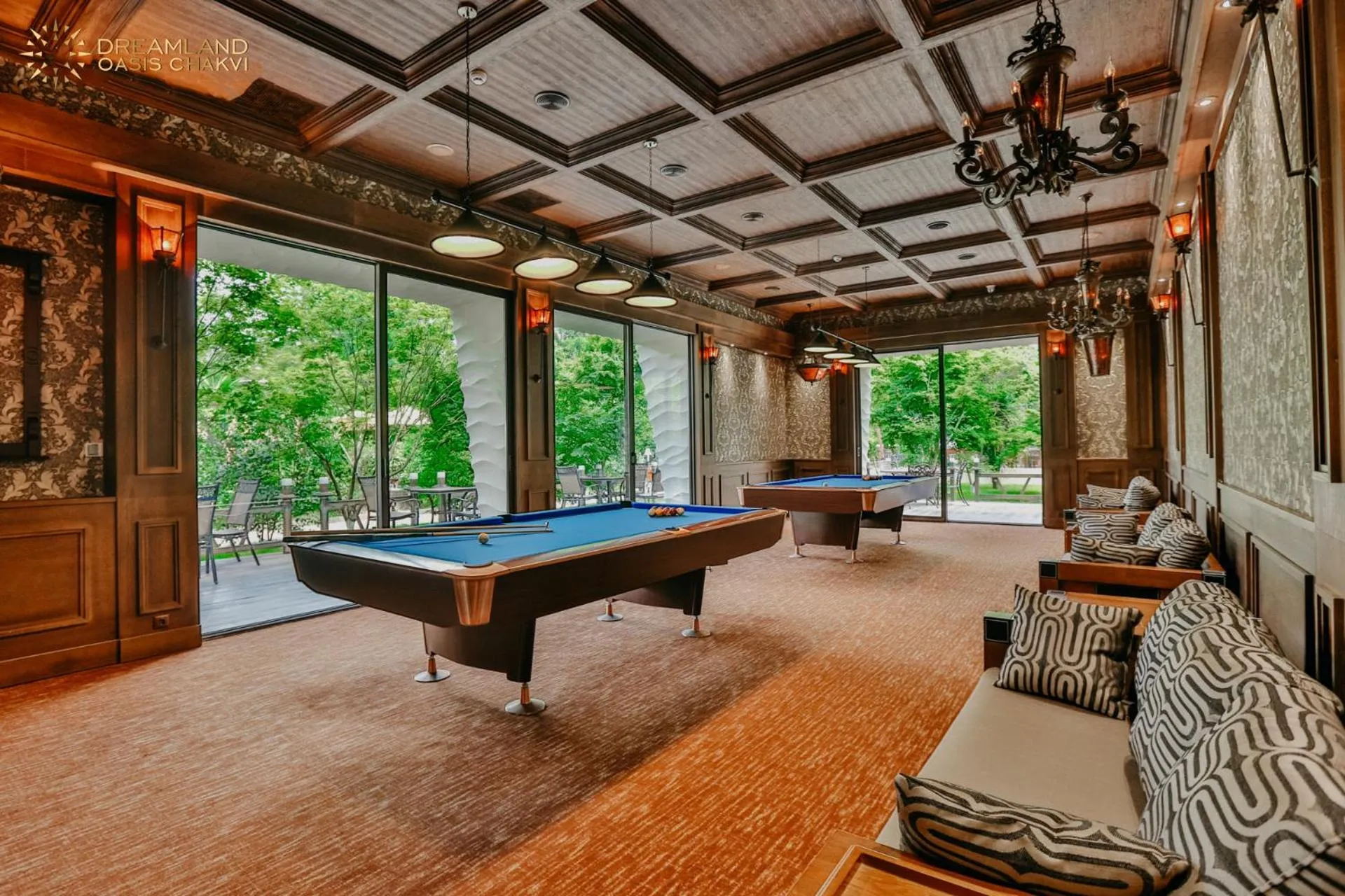 Billiard in Dreamland Oasis Aparthotel