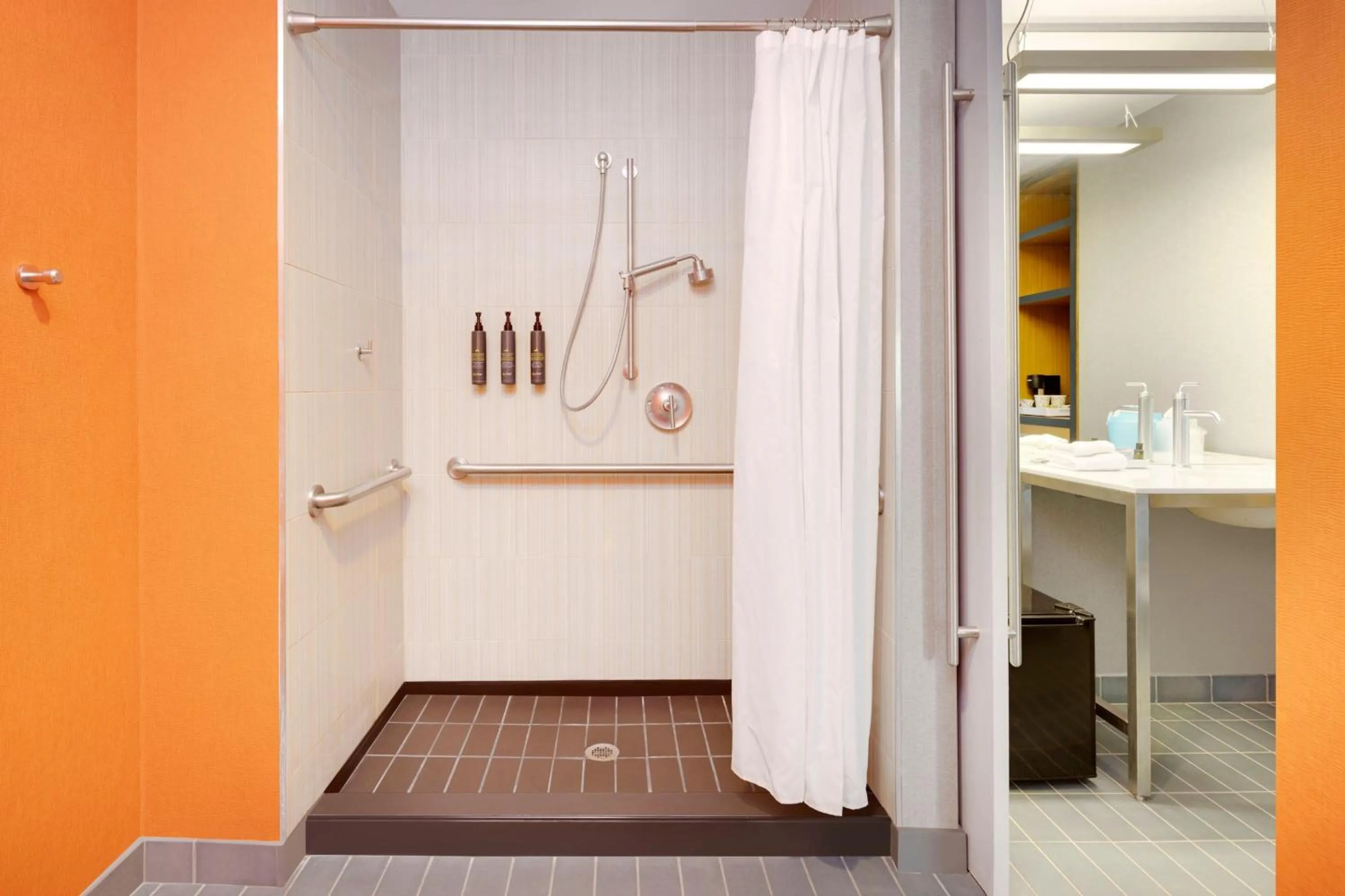 Bathroom in aloft Hotel Milwaukee Downtown