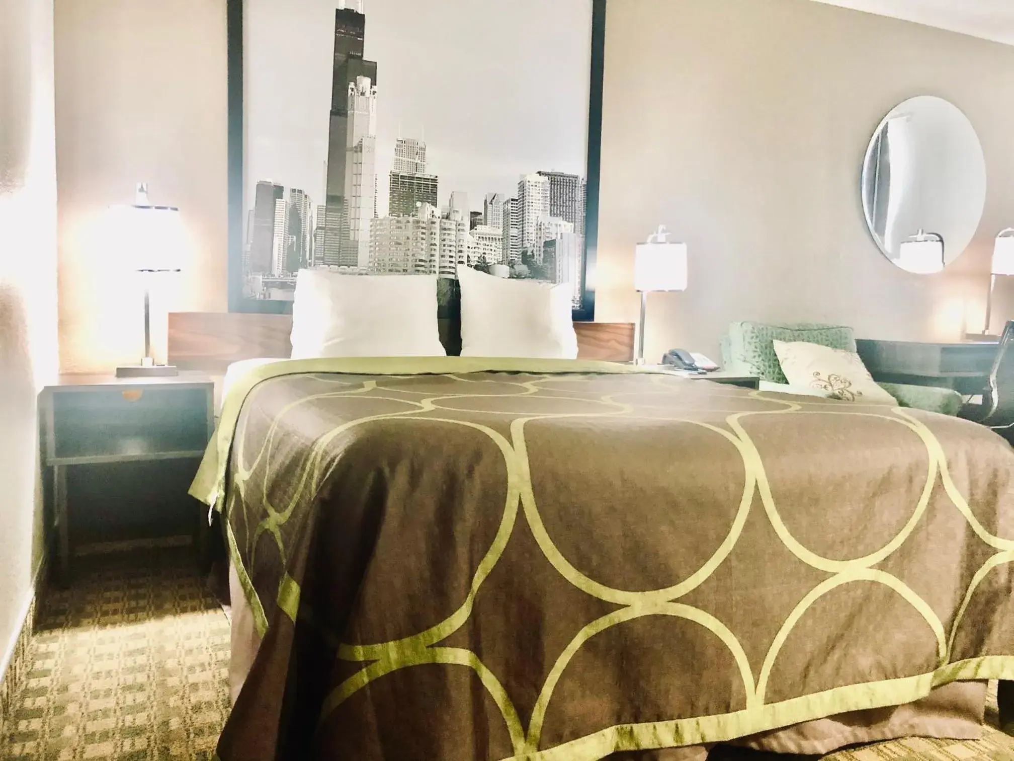 Queen Room - Mobility Access/Non-Smoking in Super 8 by Wyndham Peru Starved Rock State Park Queen Room - Mobility Access/Non-Smoking in Super 8 by Wyndham Peru Starved Rock State Park