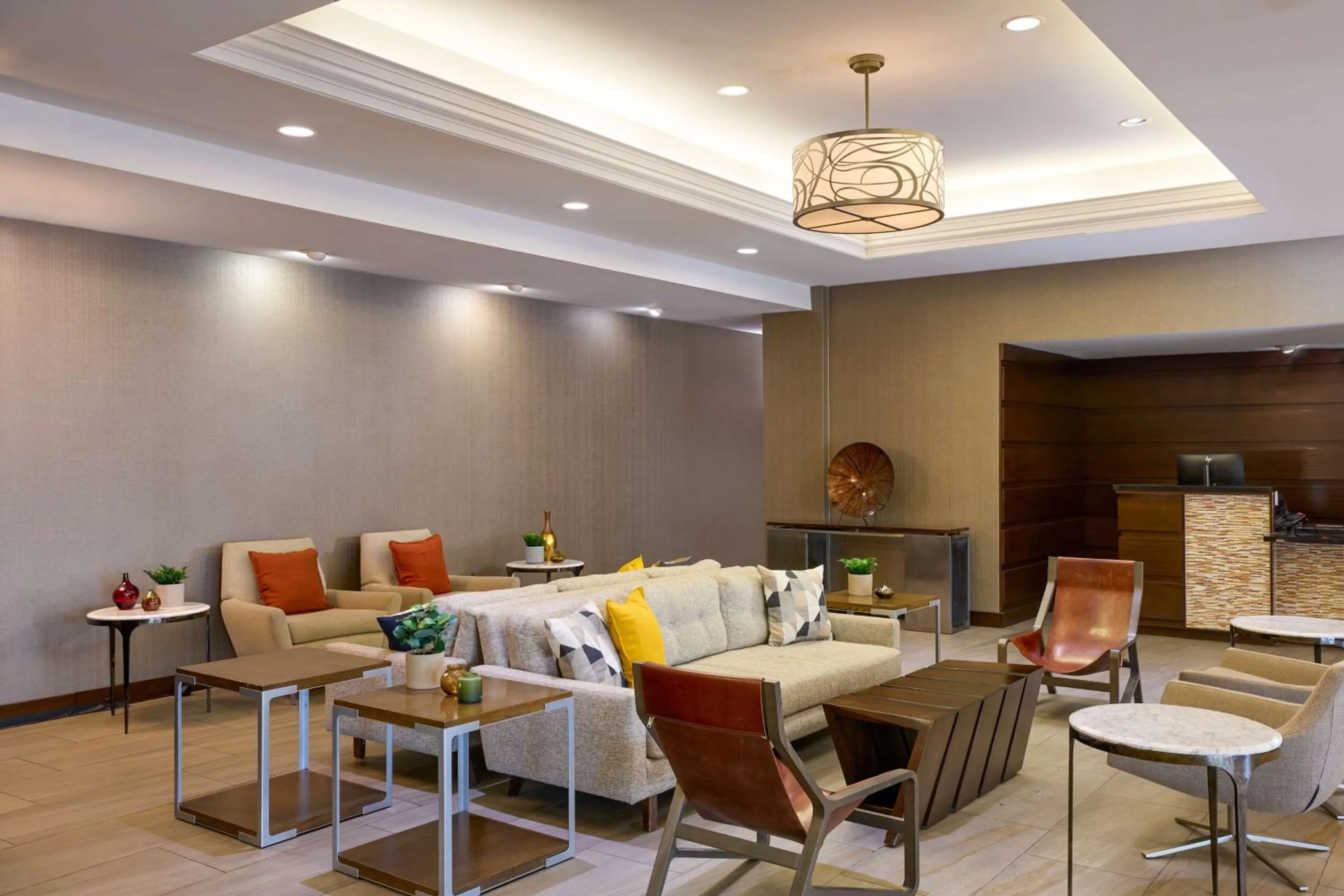 Lobby or reception in Marriott Minneapolis Airport