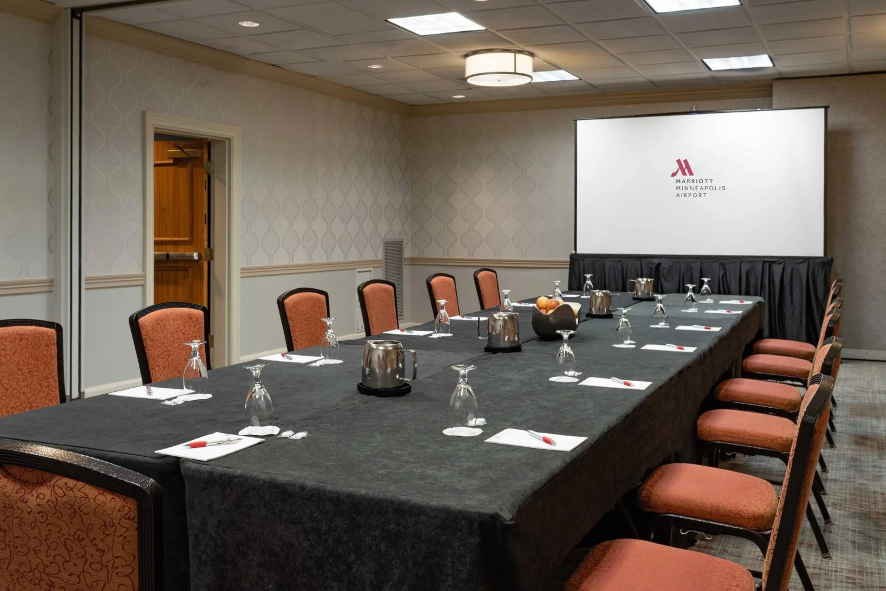 Meeting/conference room in Marriott Minneapolis Airport