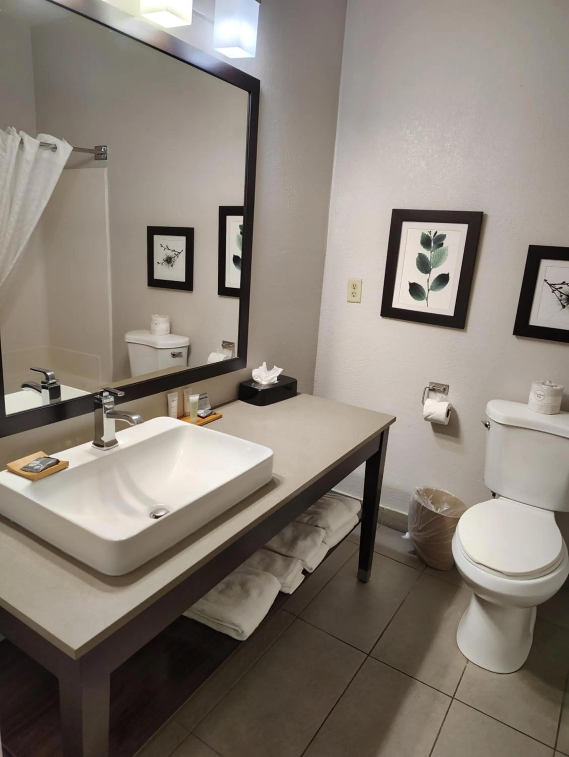 Country Inn & Suites by Radisson, Indianapolis South, IN