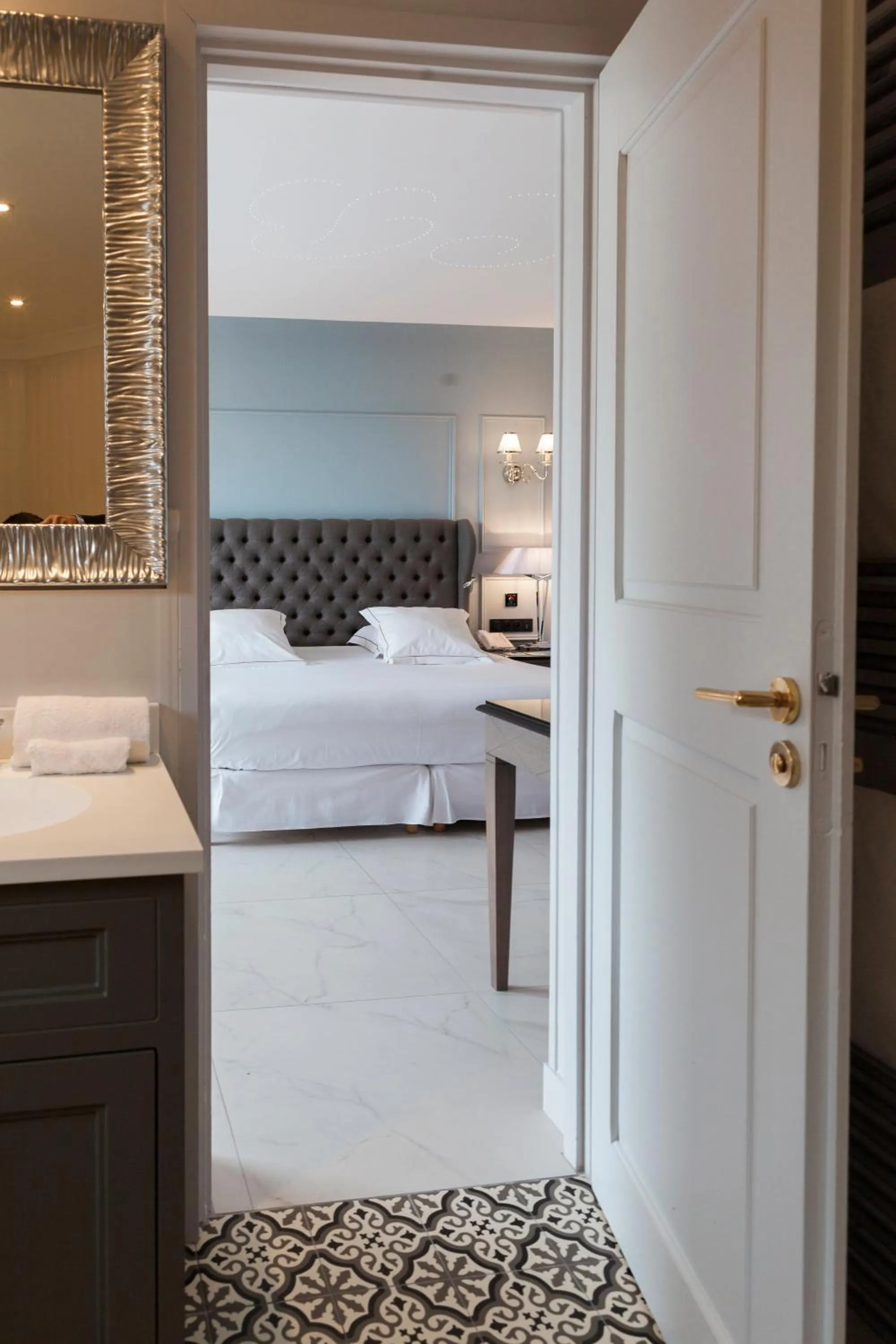 Bed in Hotel Les Bories & Spa