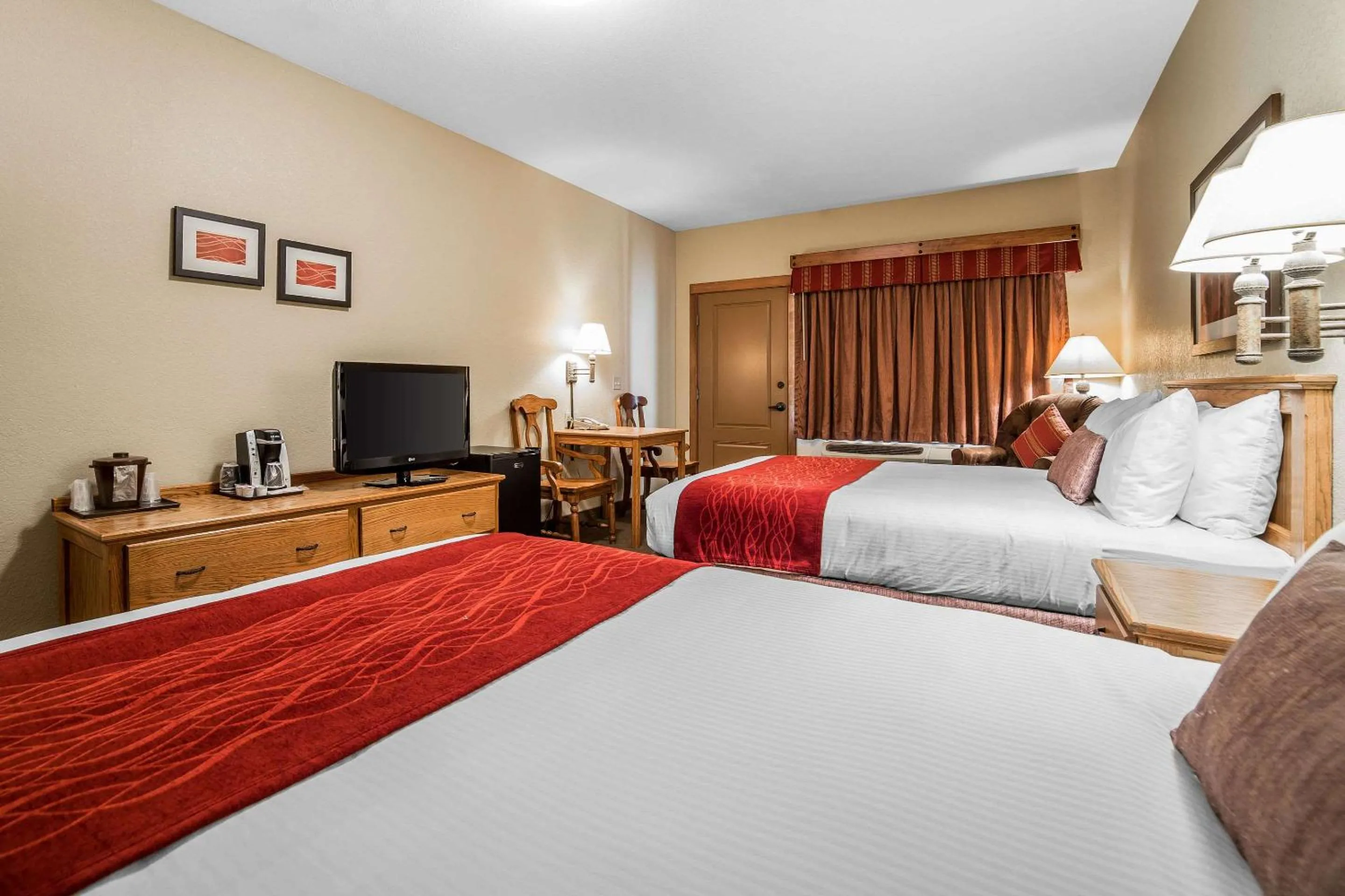 Bedroom, Bed in K Bar S Lodge, an Ascend Collection Hotel