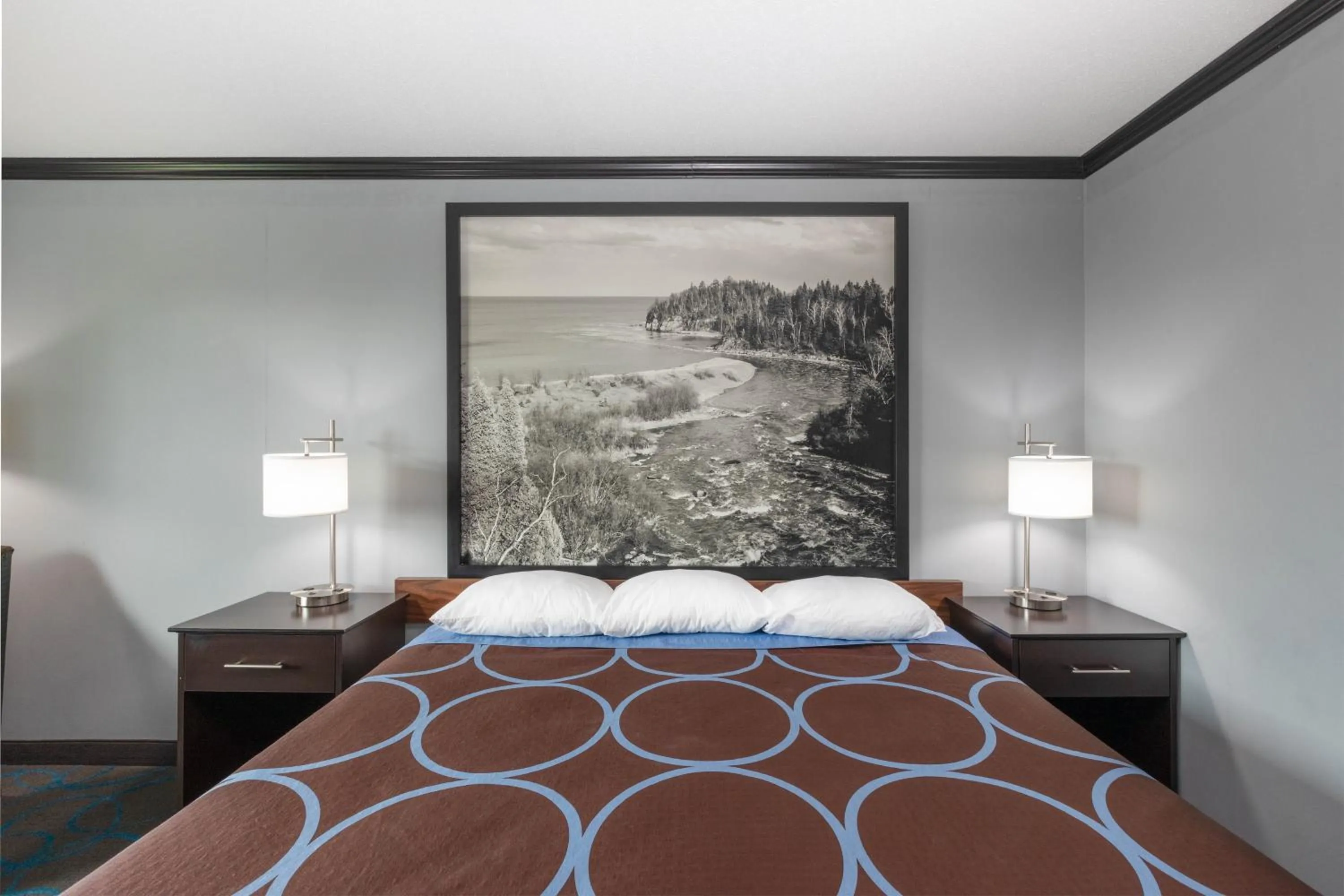 Bed in Super 8 by Wyndham Duluth