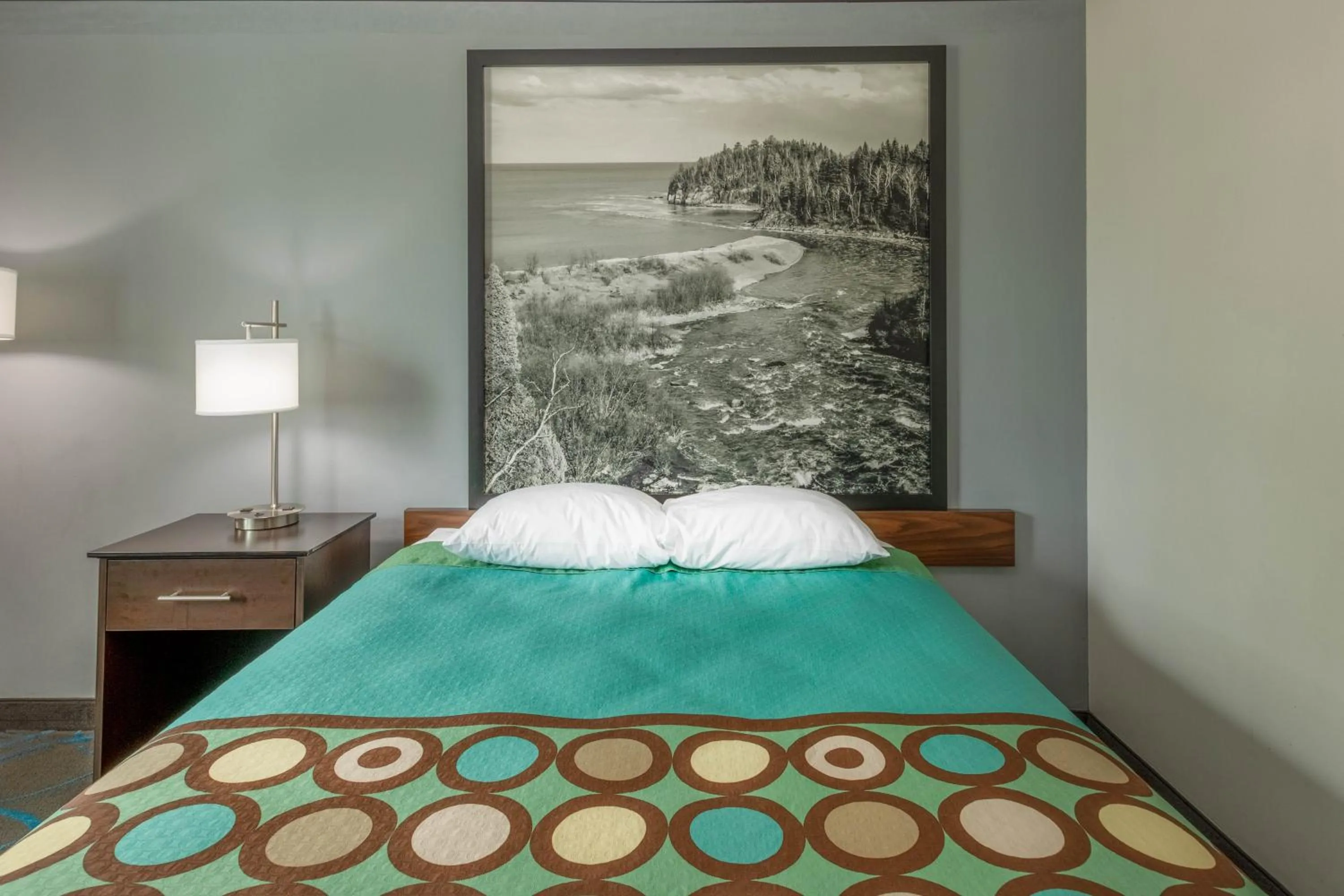 Bed in Super 8 by Wyndham Duluth