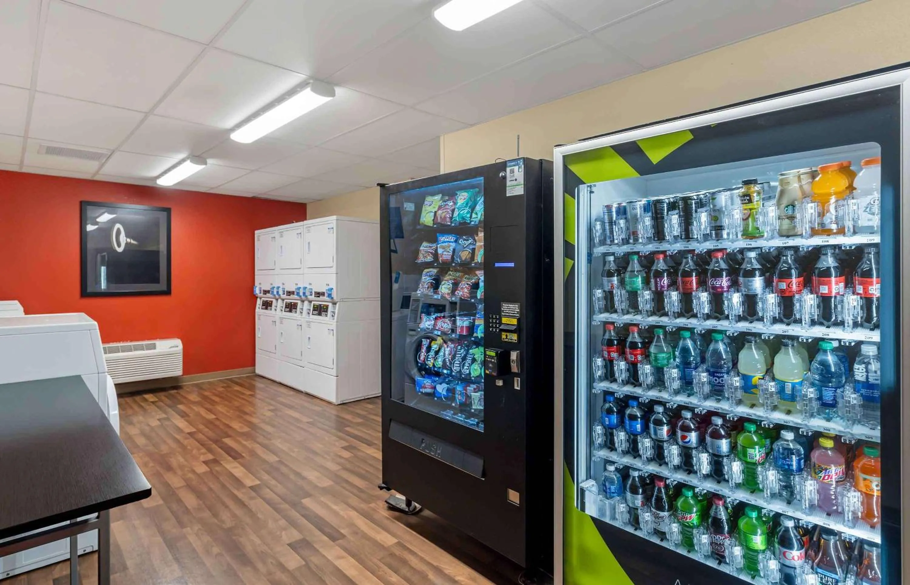 Property building in Extended Stay America Select Suites - Chicago - O'Hare