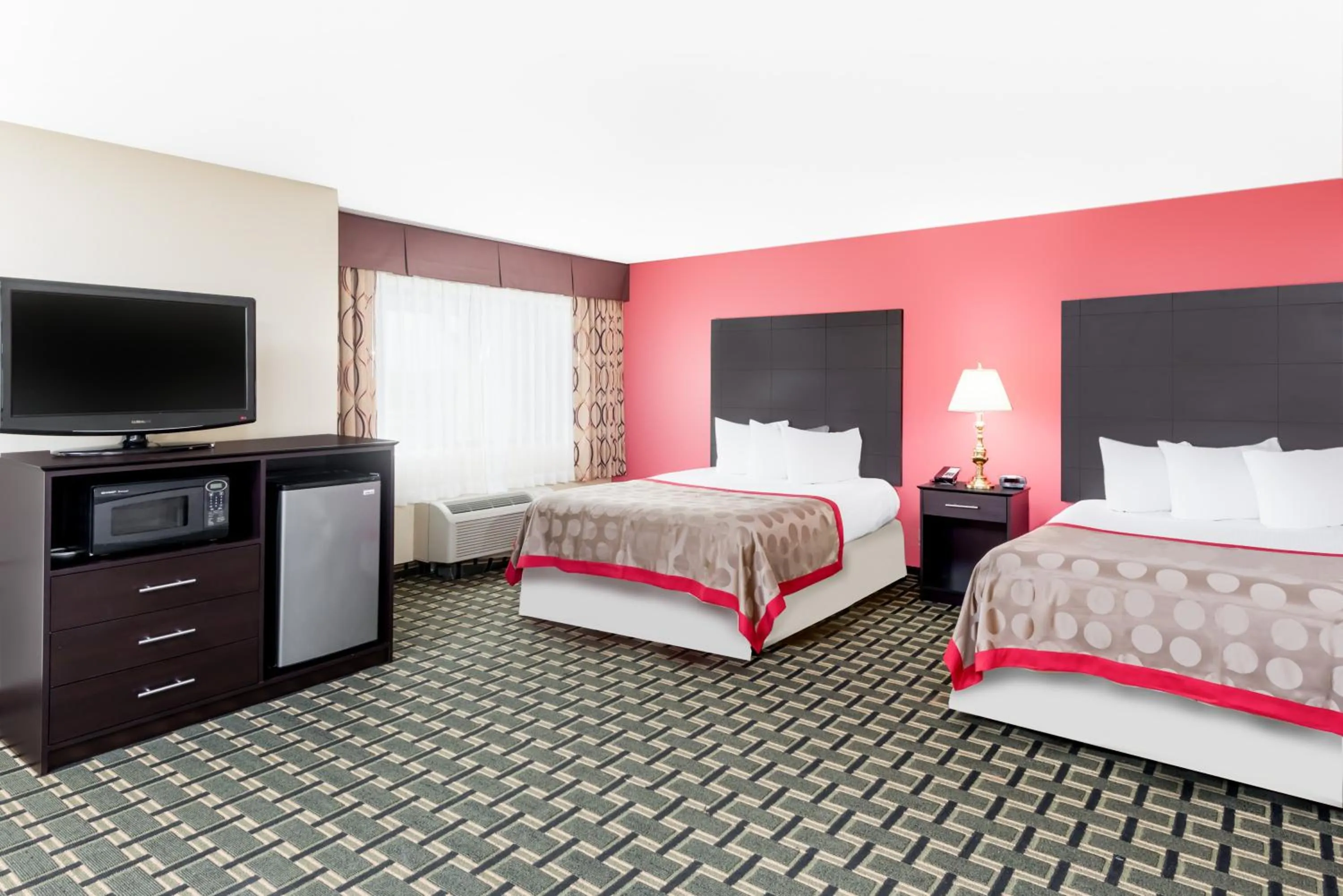 Bedroom, Bed in Ramada by Wyndham Vandalia