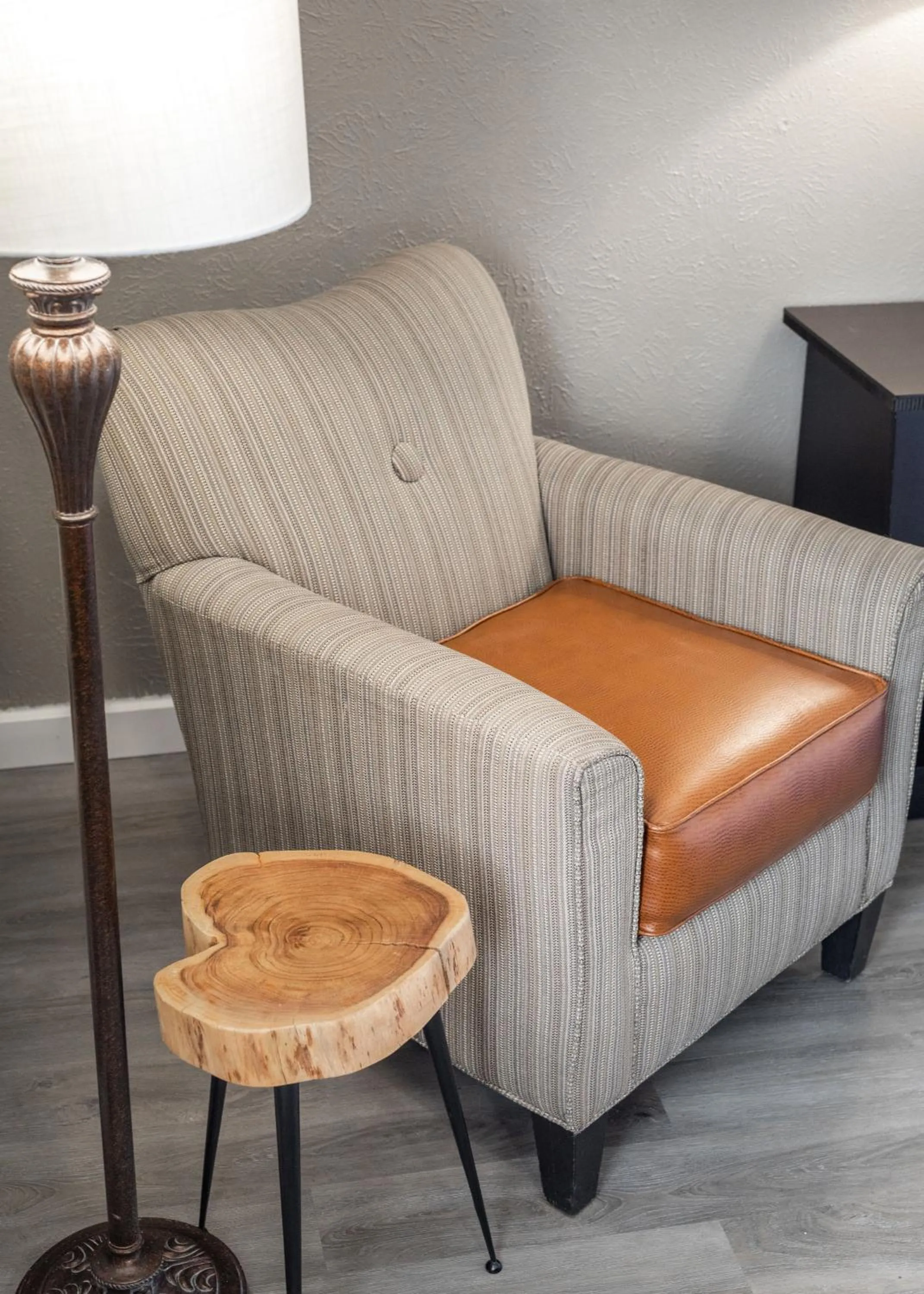 Living room in THE BRANSINN Entertainment District