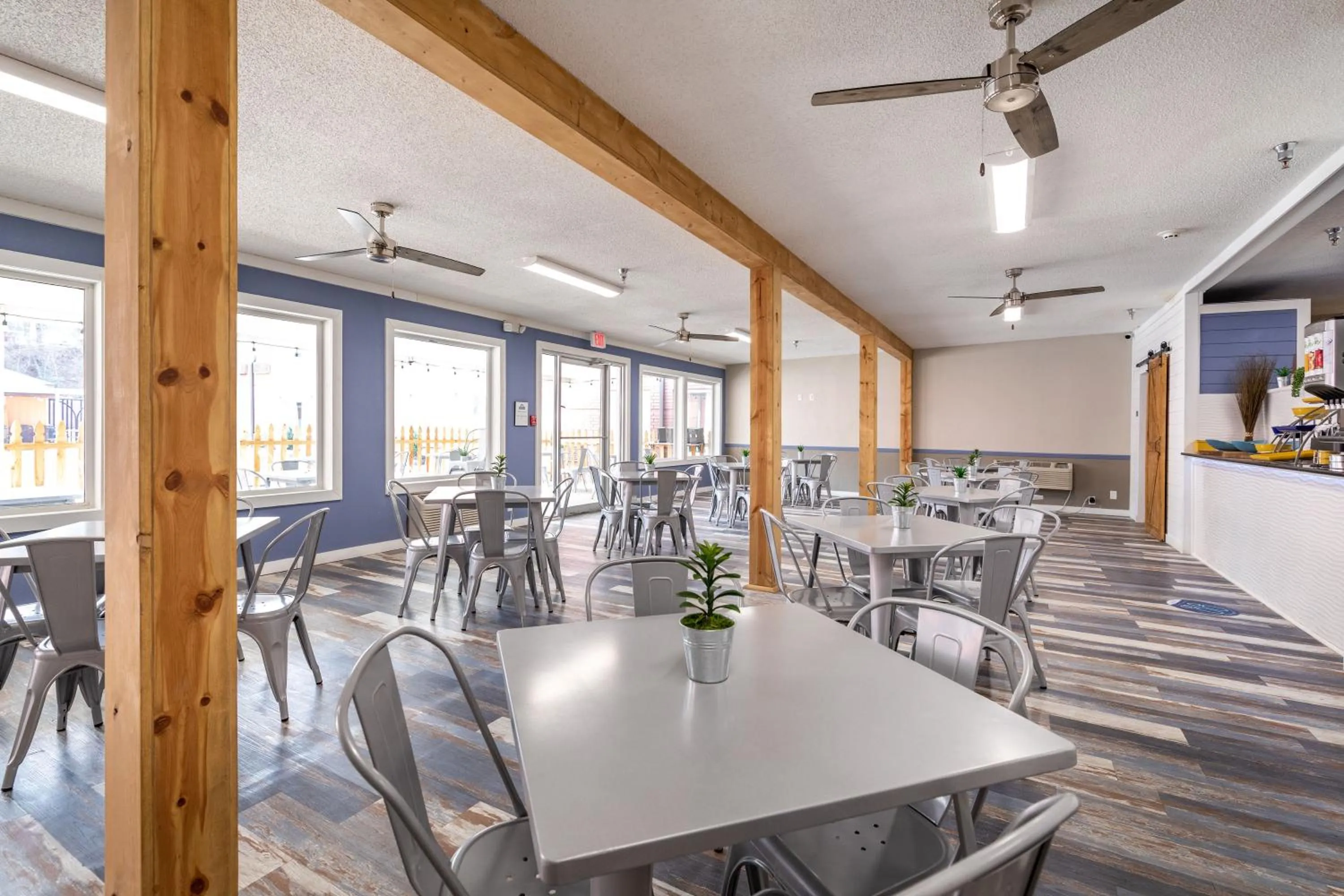 Breakfast in THE BRANSINN Entertainment District