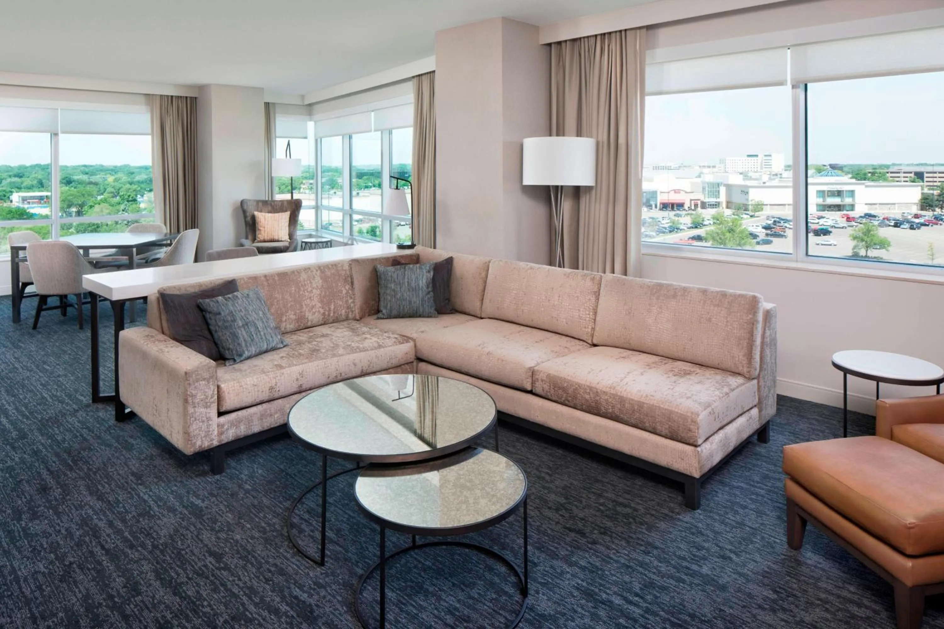 Living room in The Westin Edina Galleria