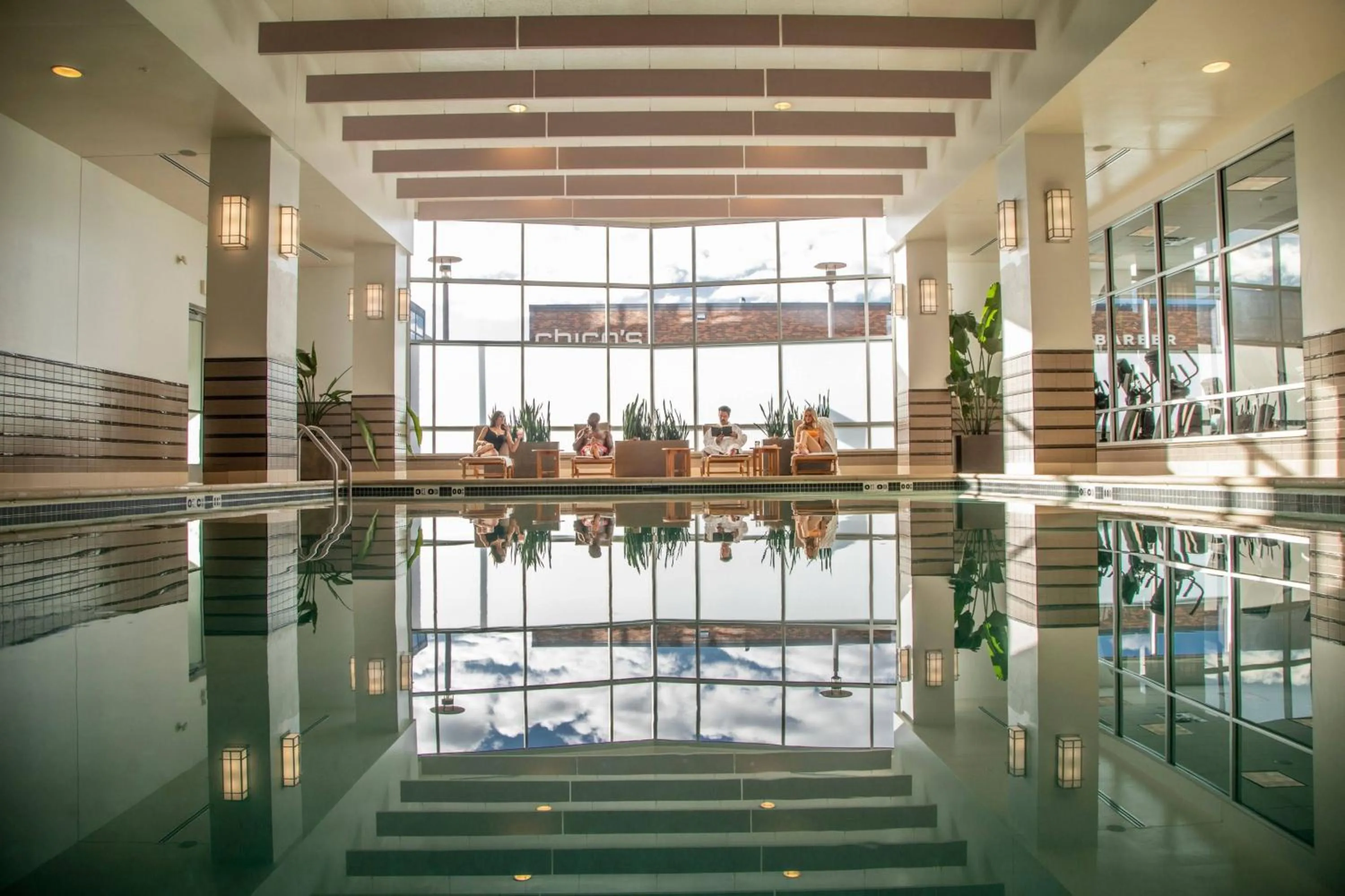 Swimming pool in The Westin Edina Galleria